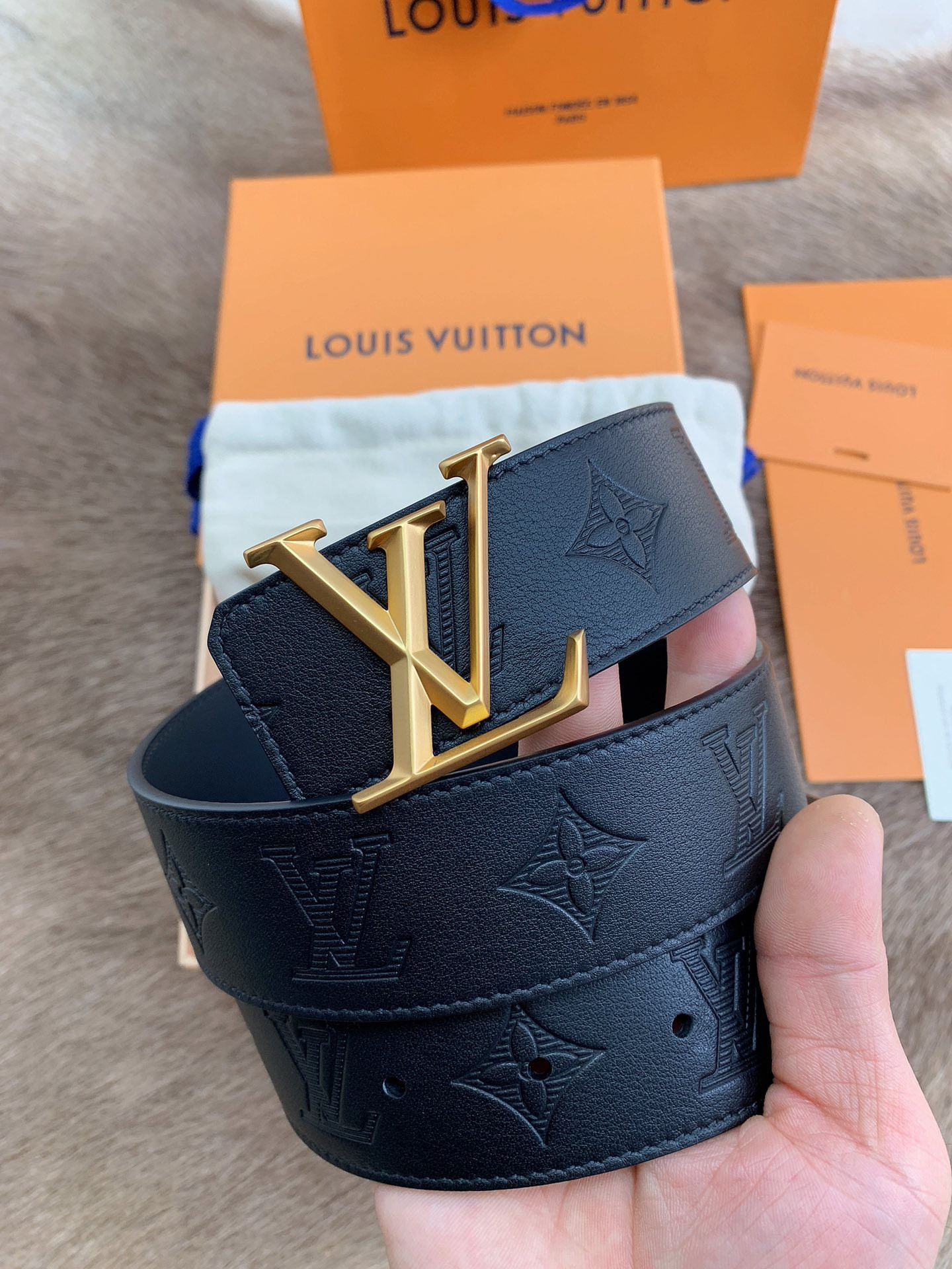 LV L0*is V*t0n 40MM BELT