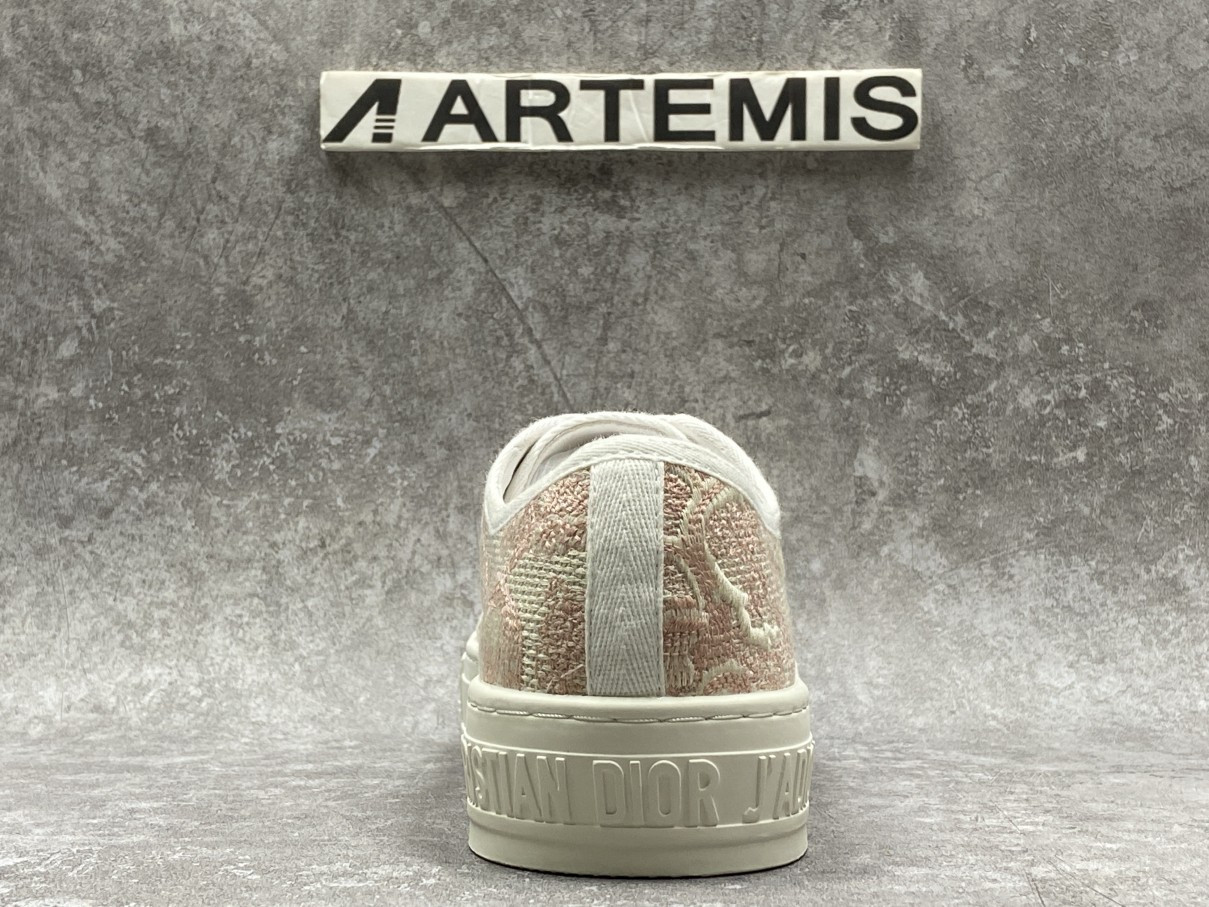 D*0r Walk N D*0r Patch Embroidery Pink