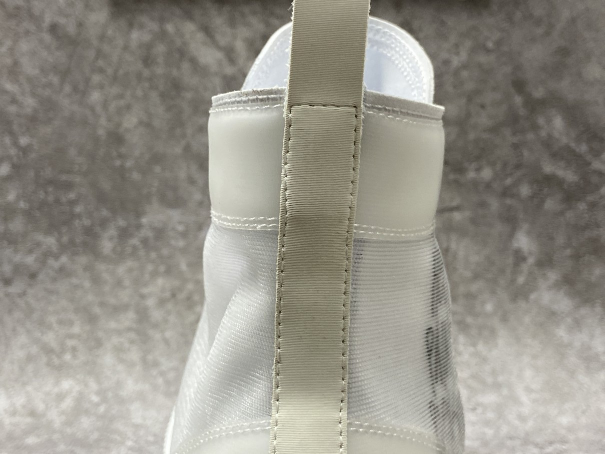 D*0r B23 High Top White