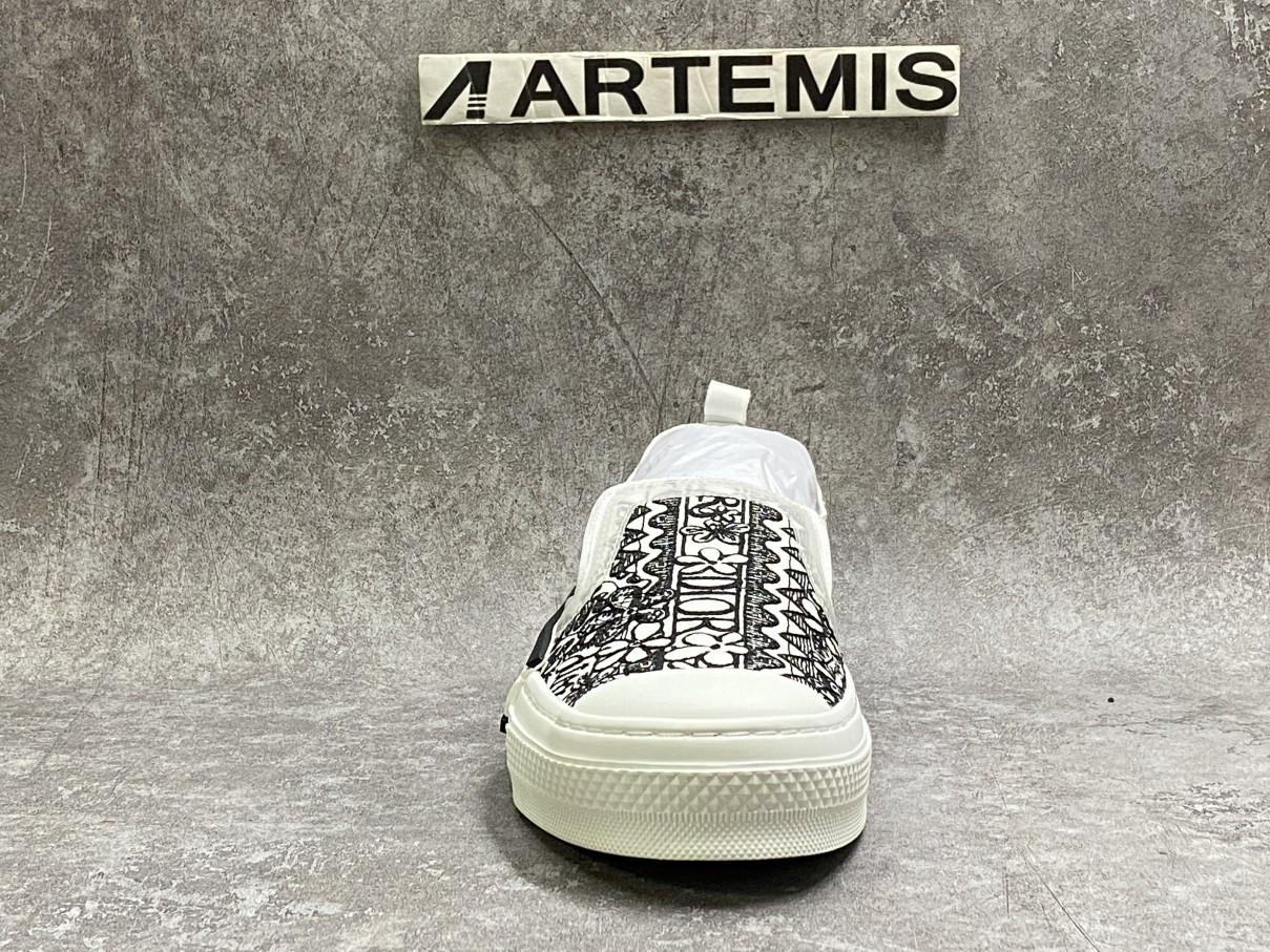 D*0r And Shawn B23 Slip On Black White Embroidery