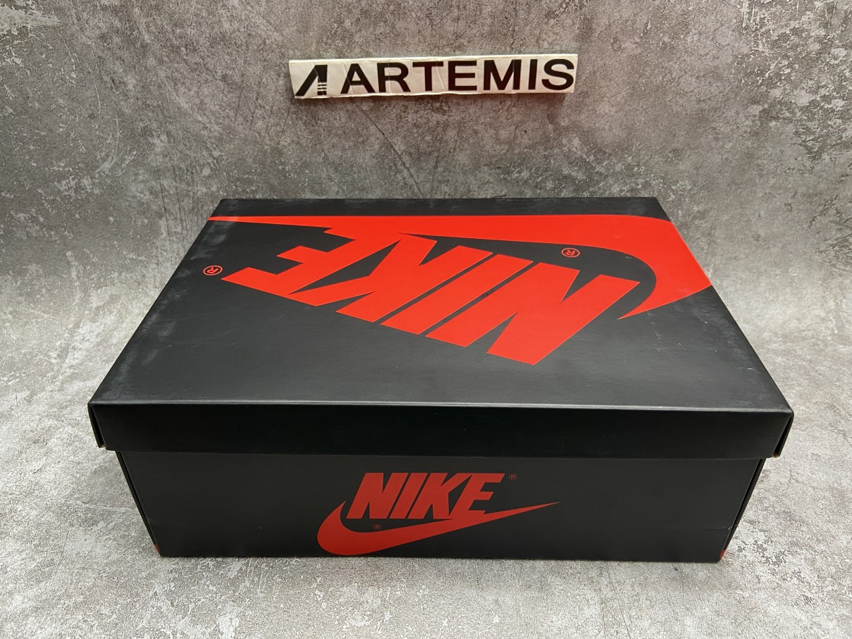 Air Jordan 1 Retro High NRG Patent Gold Toe