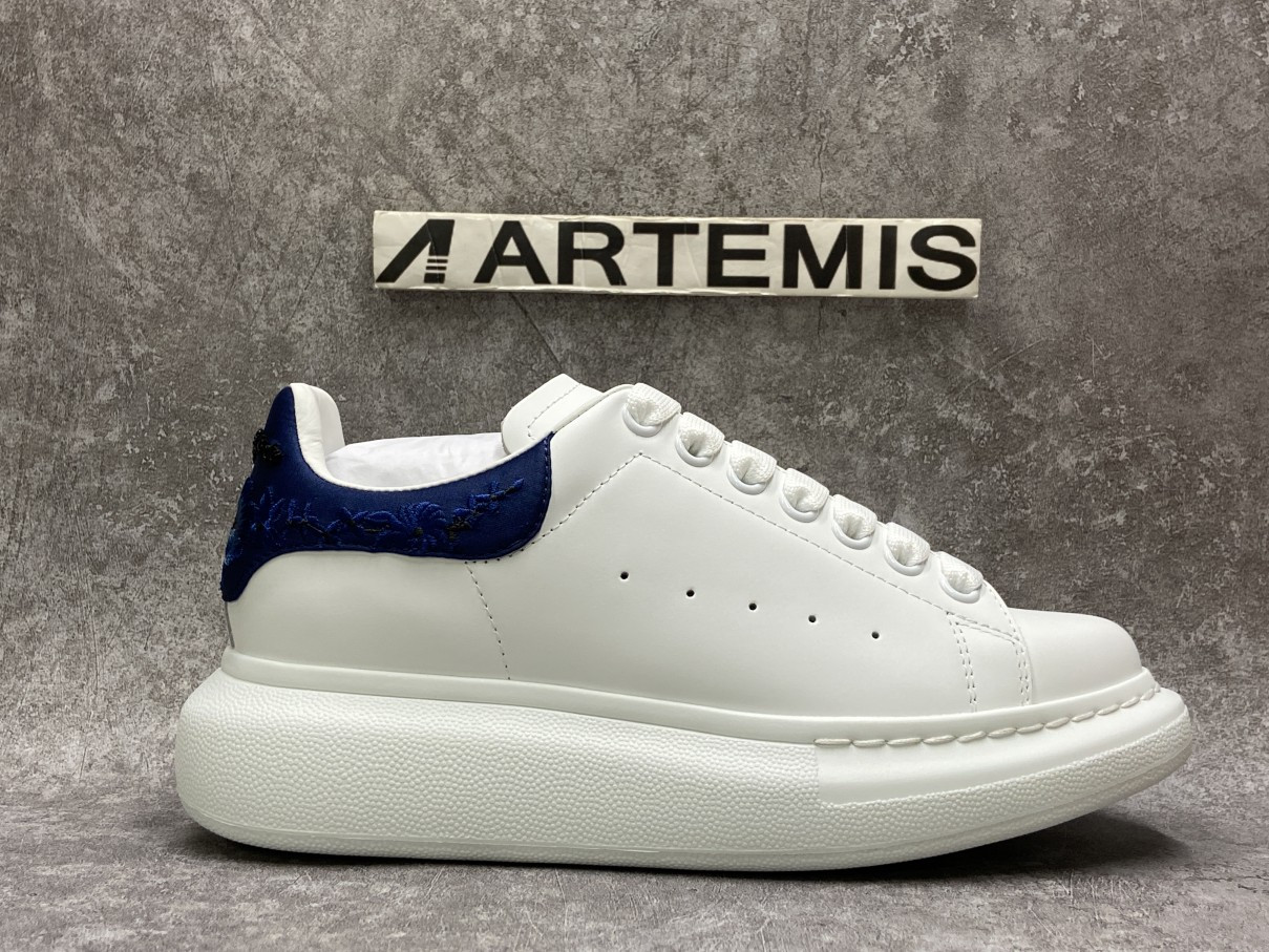 Ale*d*r M*Q*en Oversized Embroidery Blue