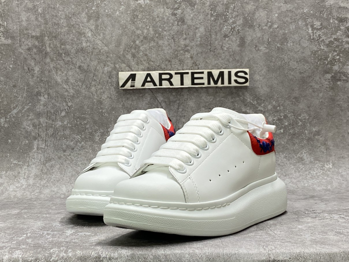 Ale*d*r M*Q*en Oversized Embroidery Red