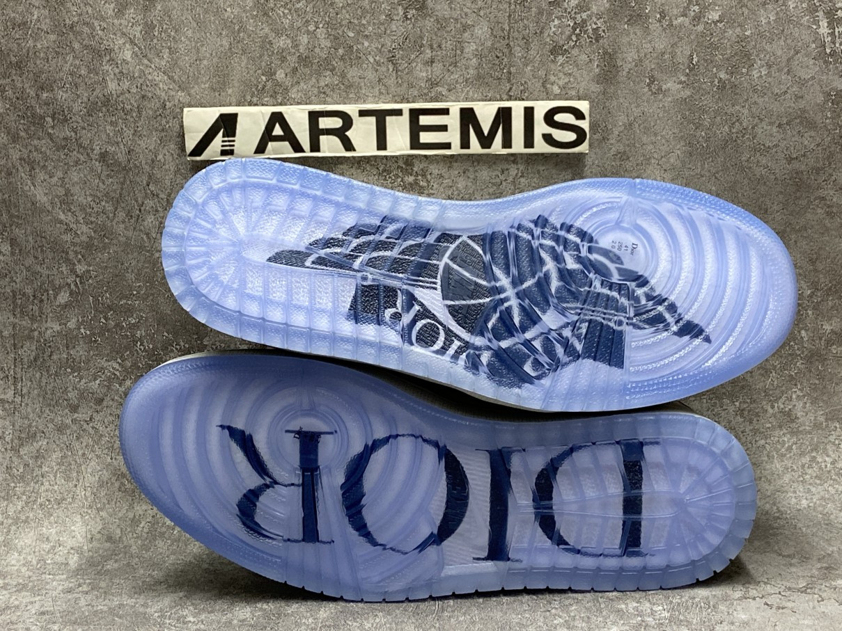 Air Jordan 1 Retro Low D*0r (Blue Box Version)