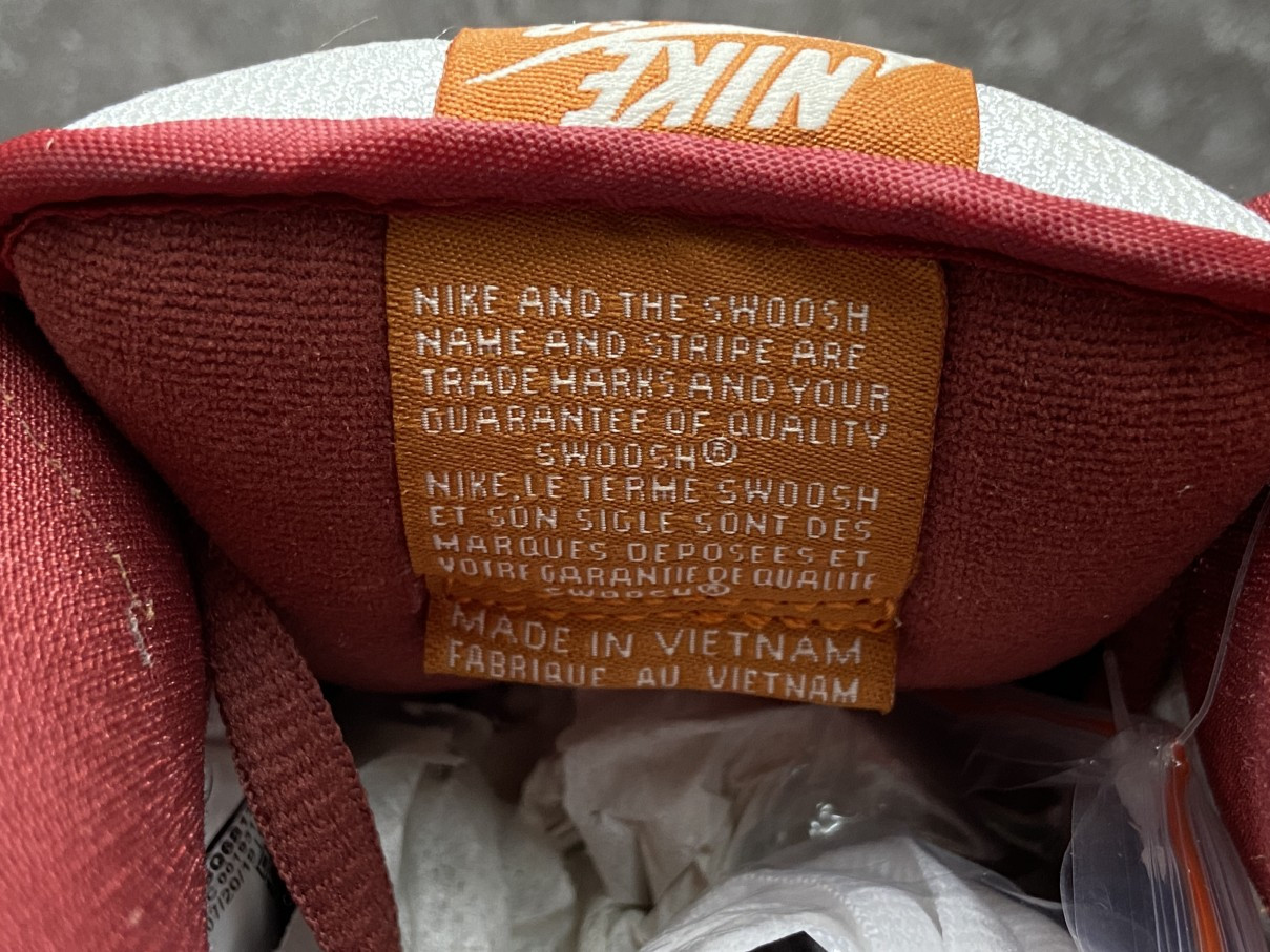 Nike SB Dunk Low Pro Dark Russet Cedar