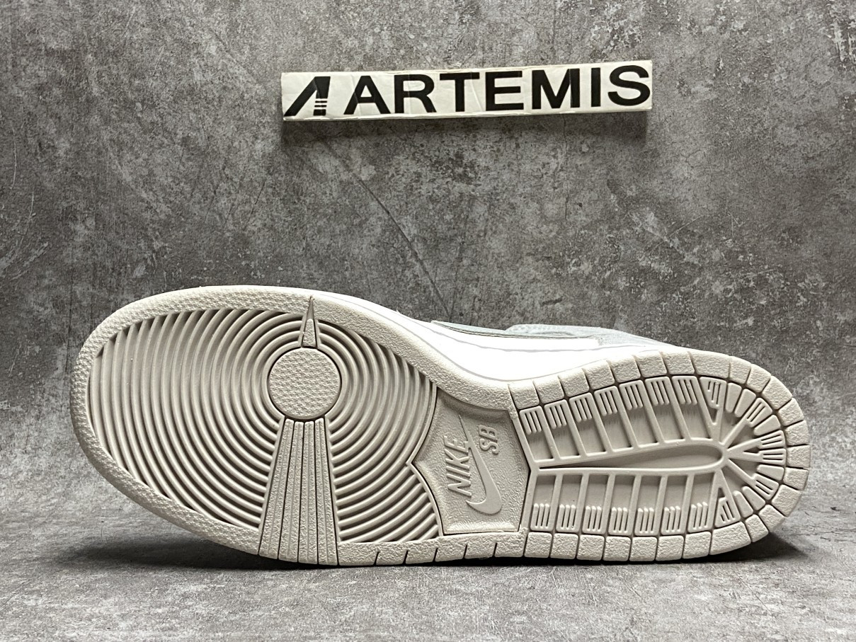 Nike Dunk SB High Light Grey