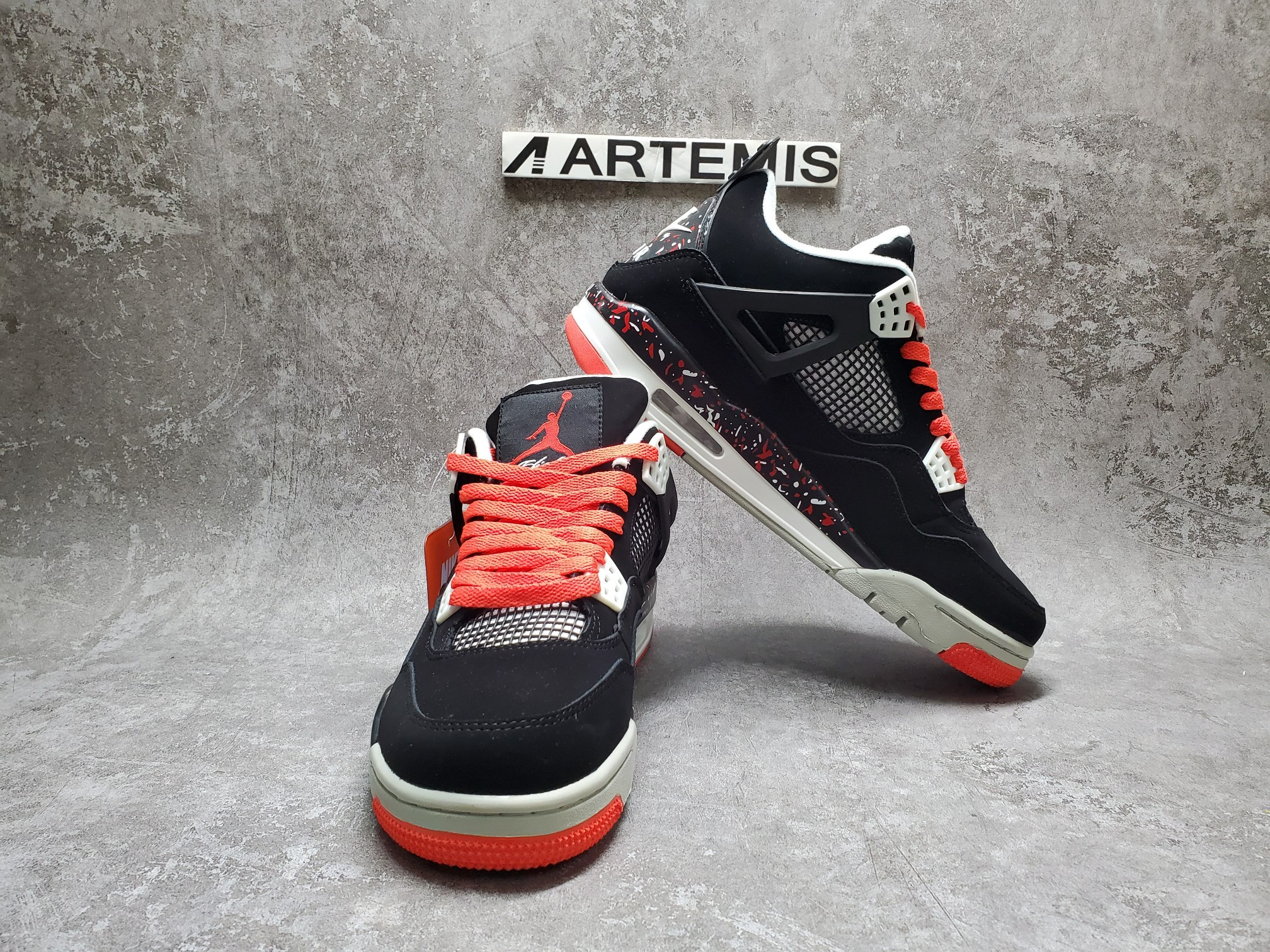 Air Jordan 4 Retro X OVO 