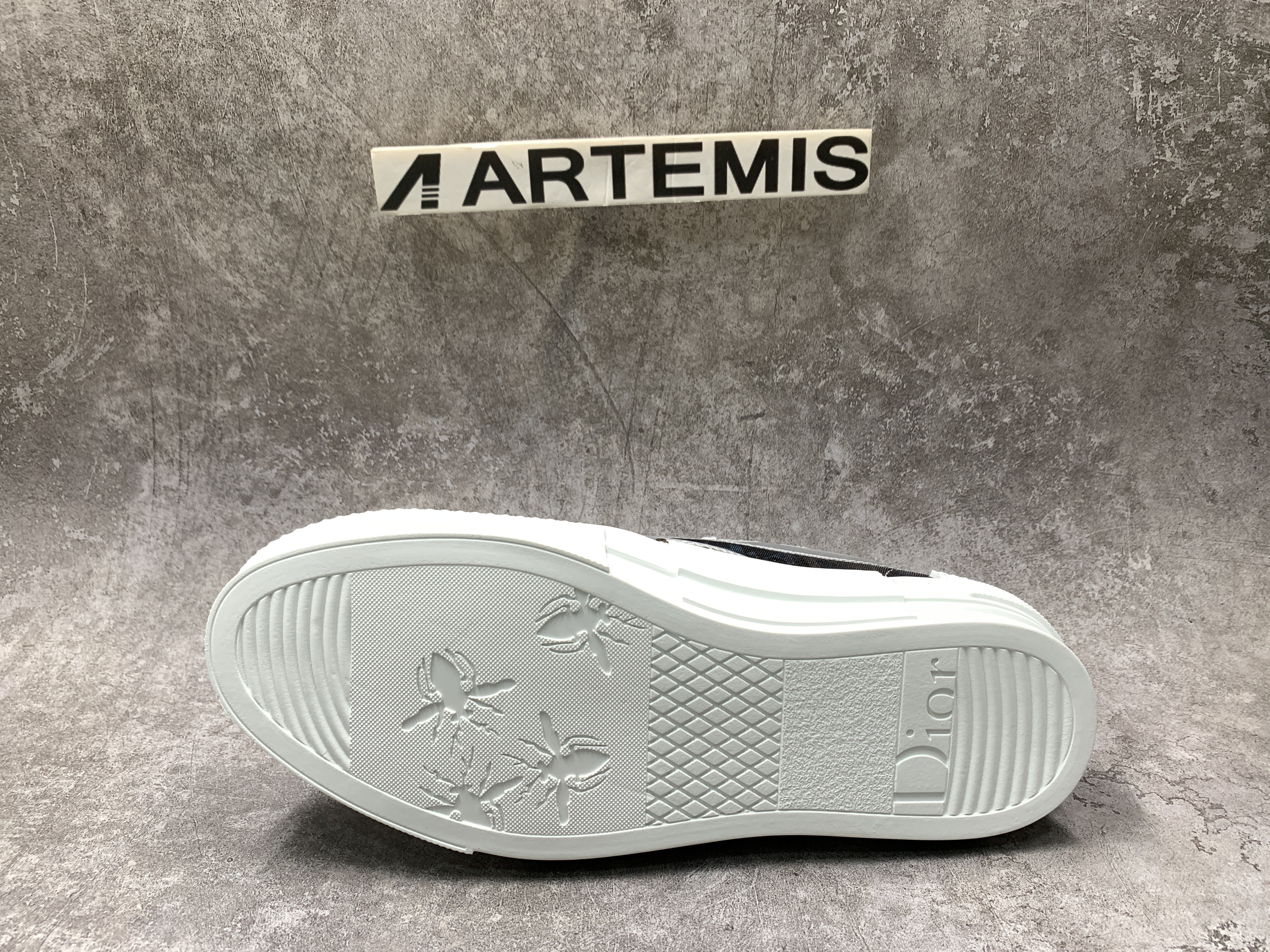 D*0r B23 Low Blue Black