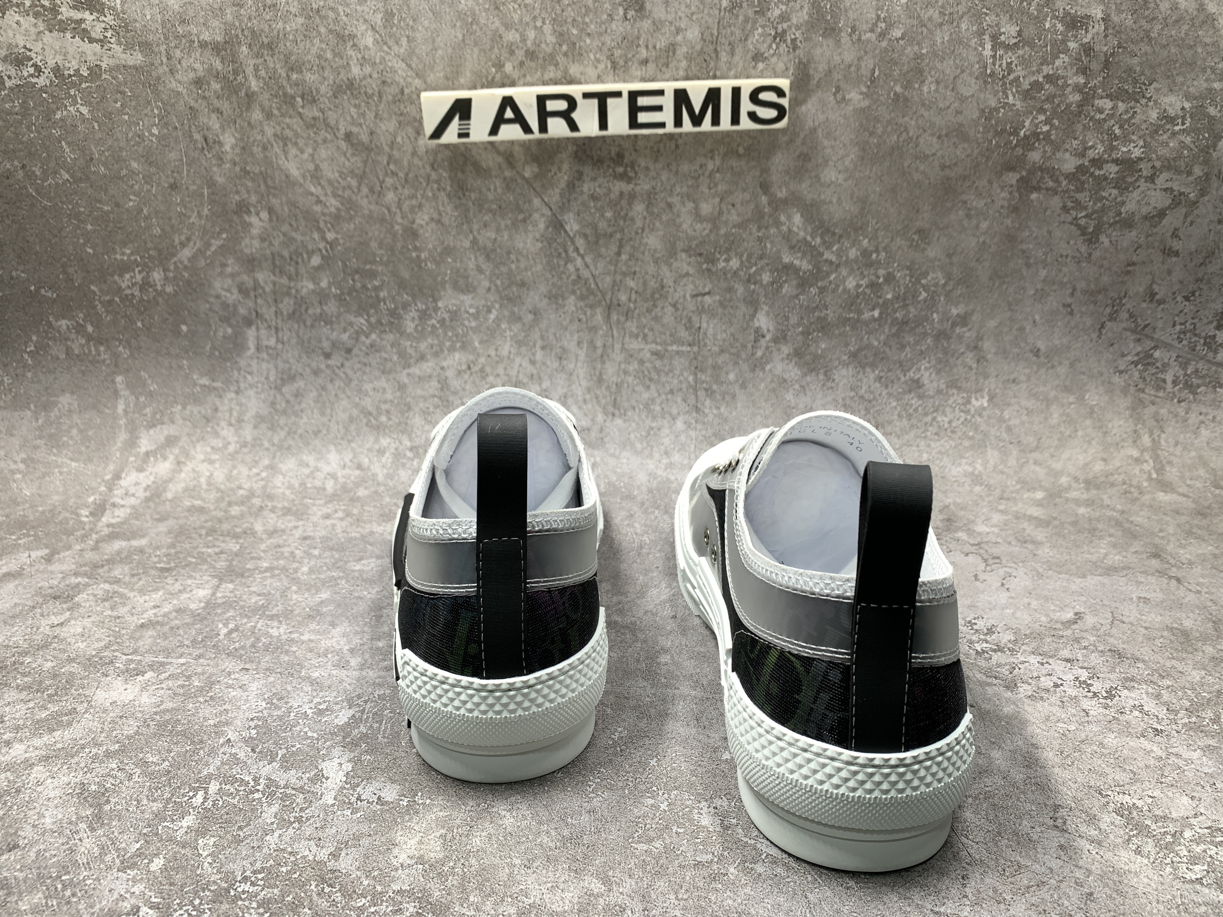 D*0r B23 Low Blue Black