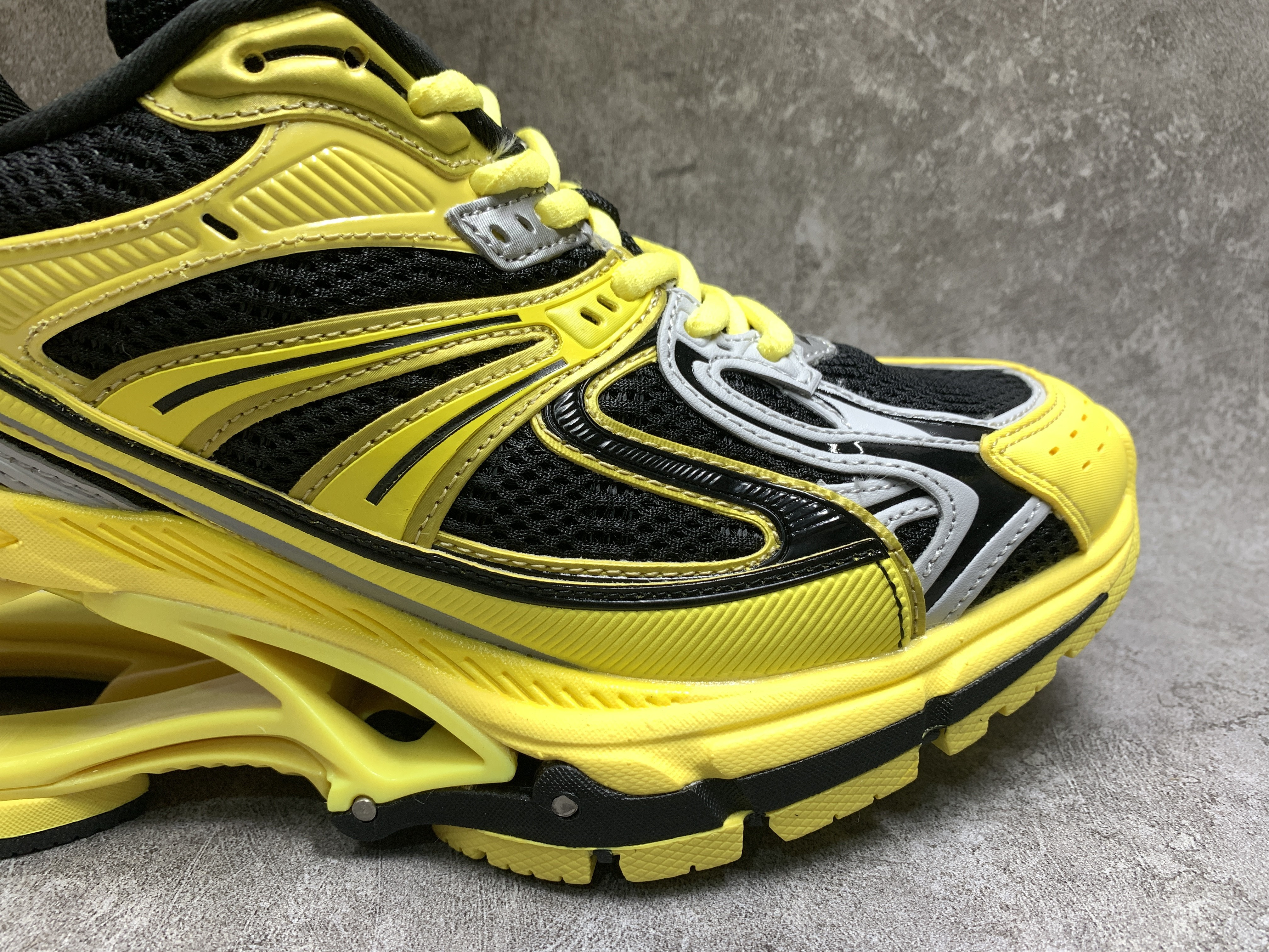 Balenciga X-Pander Yellow