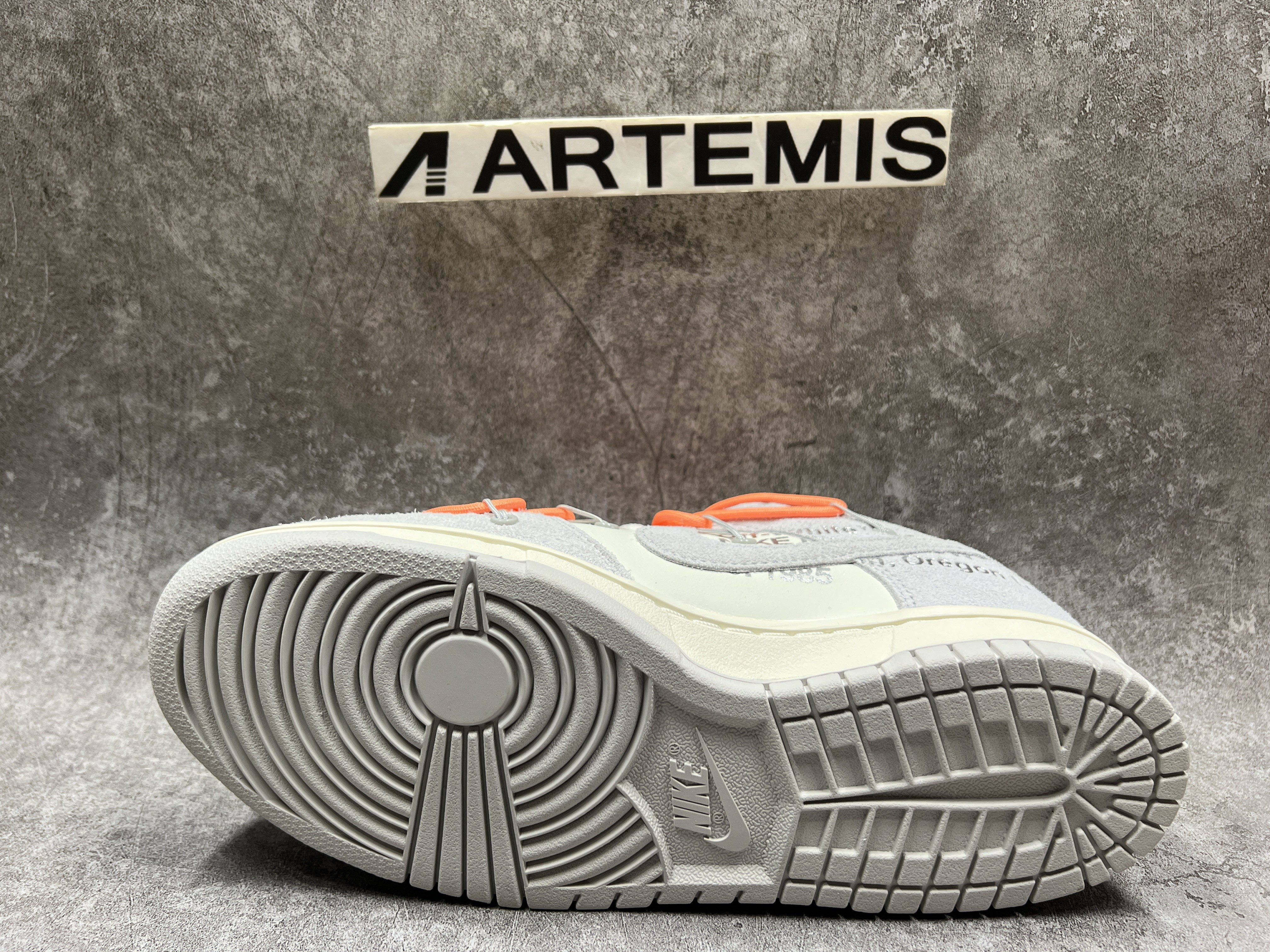 Nike Dunk Low Off-White Lot 19