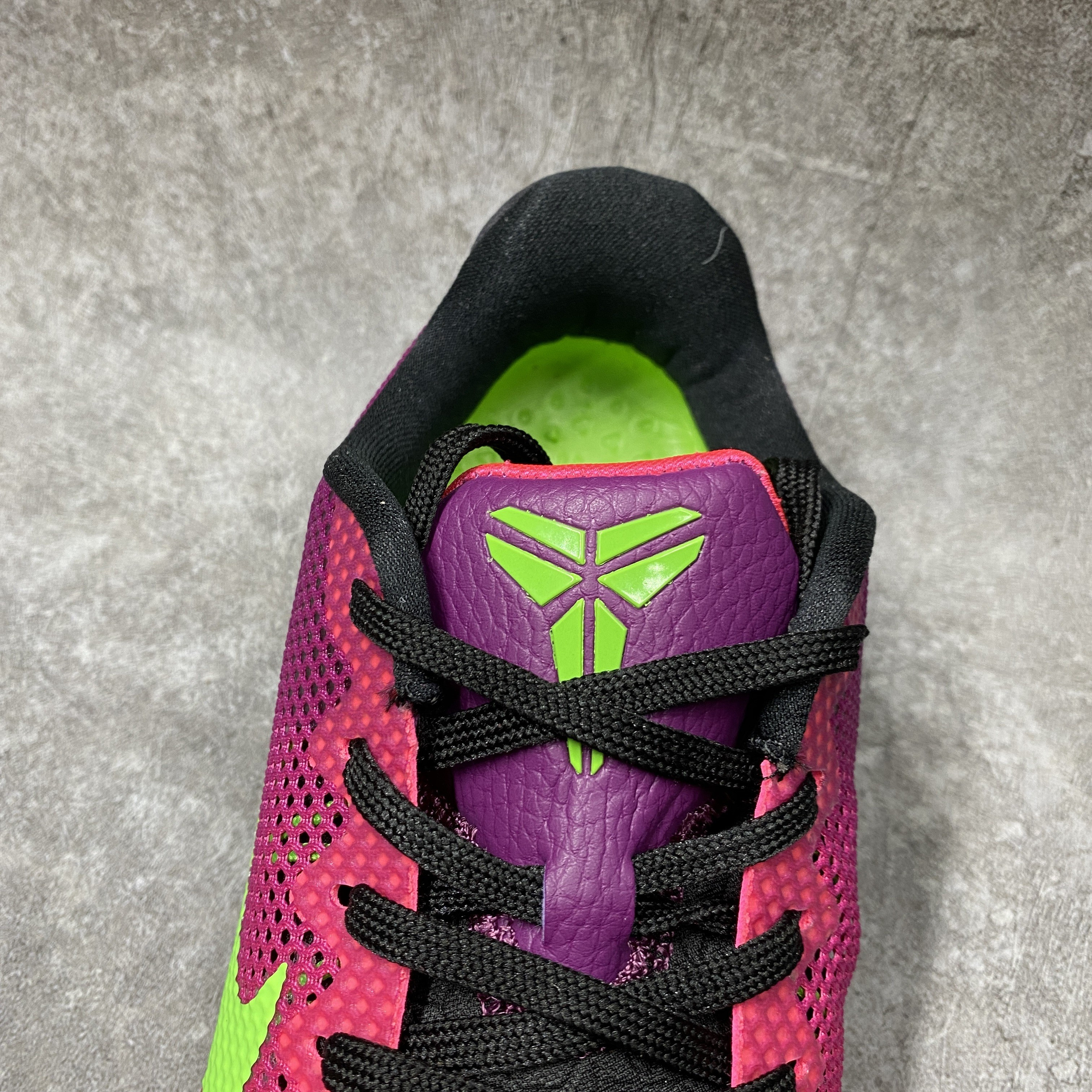 Nike Kobe 11 EM Low Mambacurial