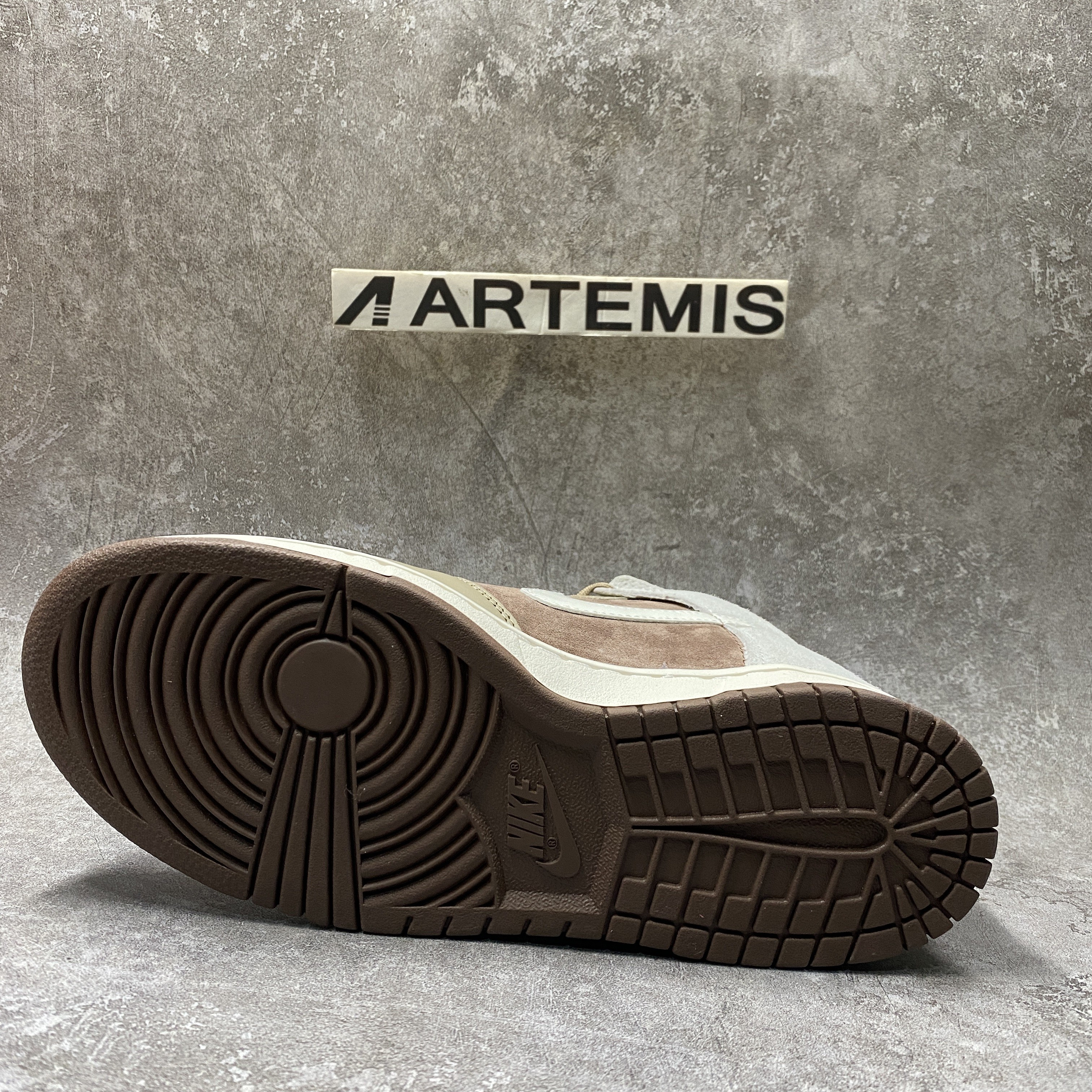 Nike Dunk High Light Chocolate