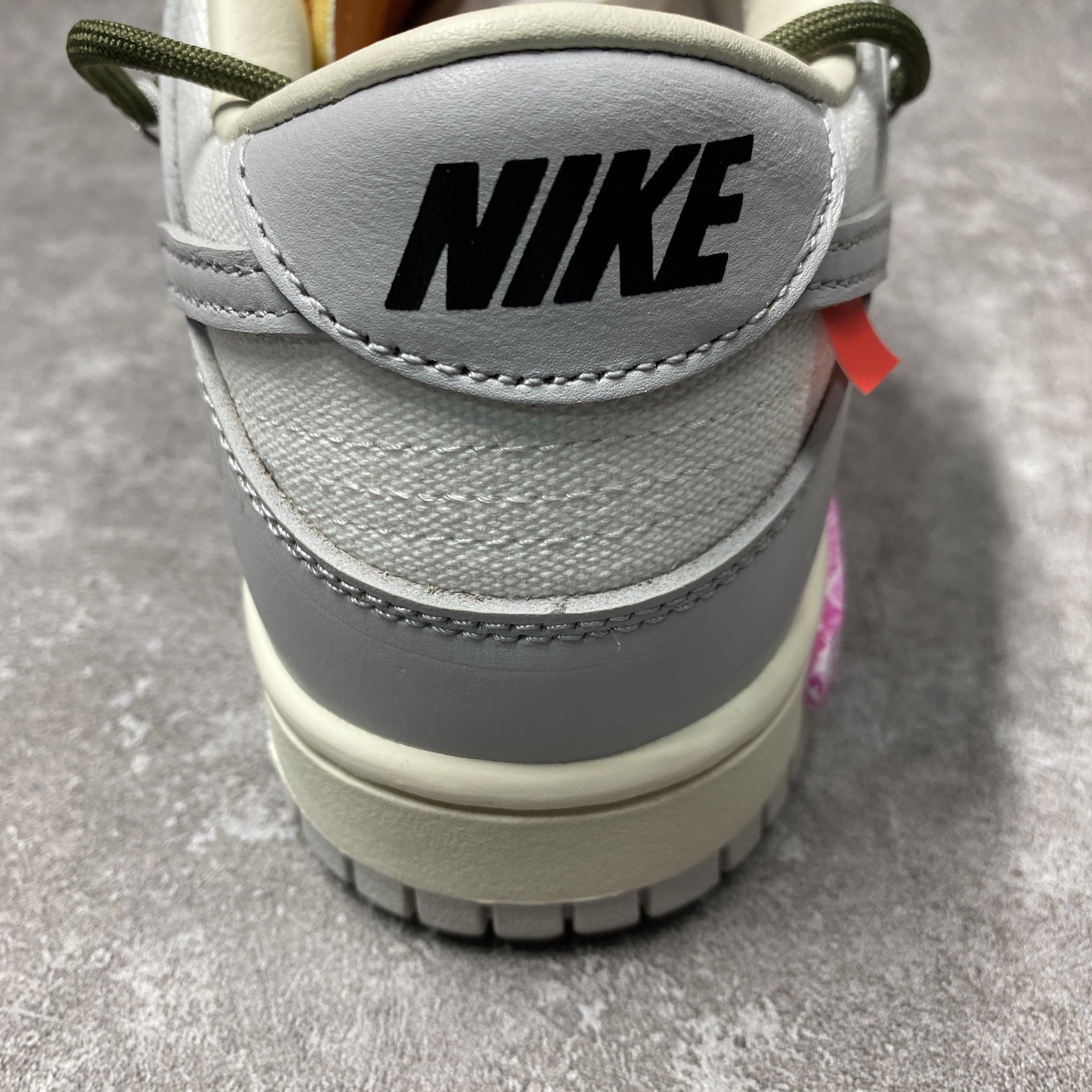 Nike Dunk Low Off-White Lot 22