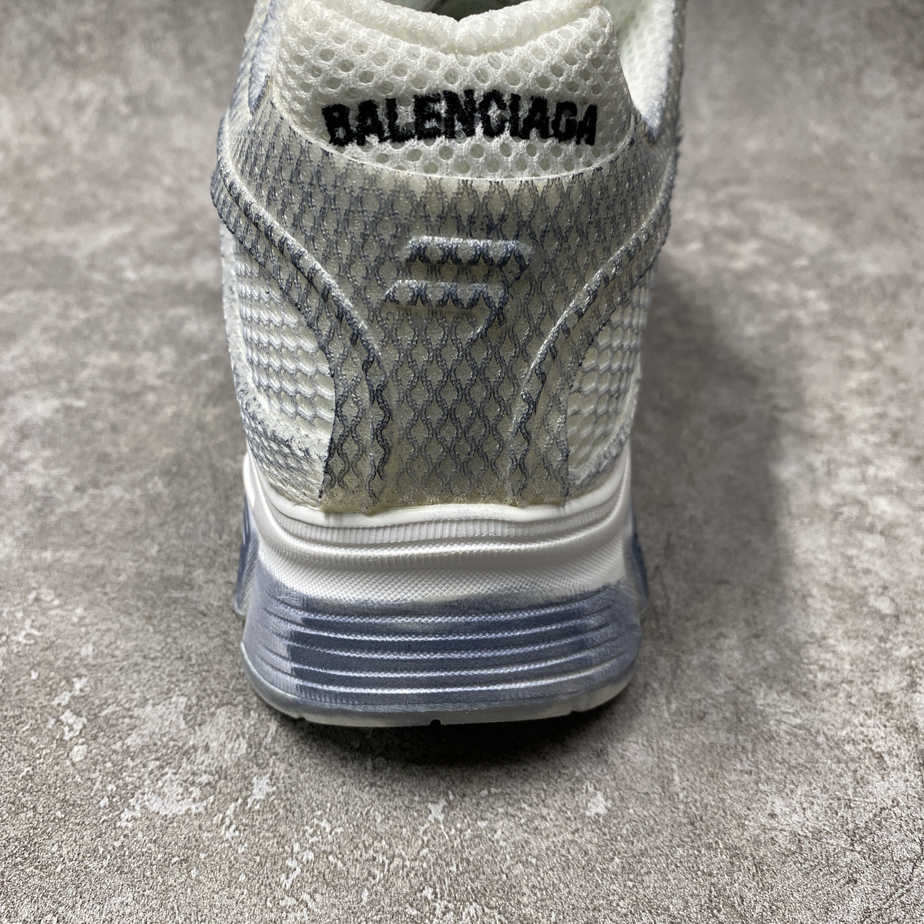 Balenciga Phantom Trainers Washed White