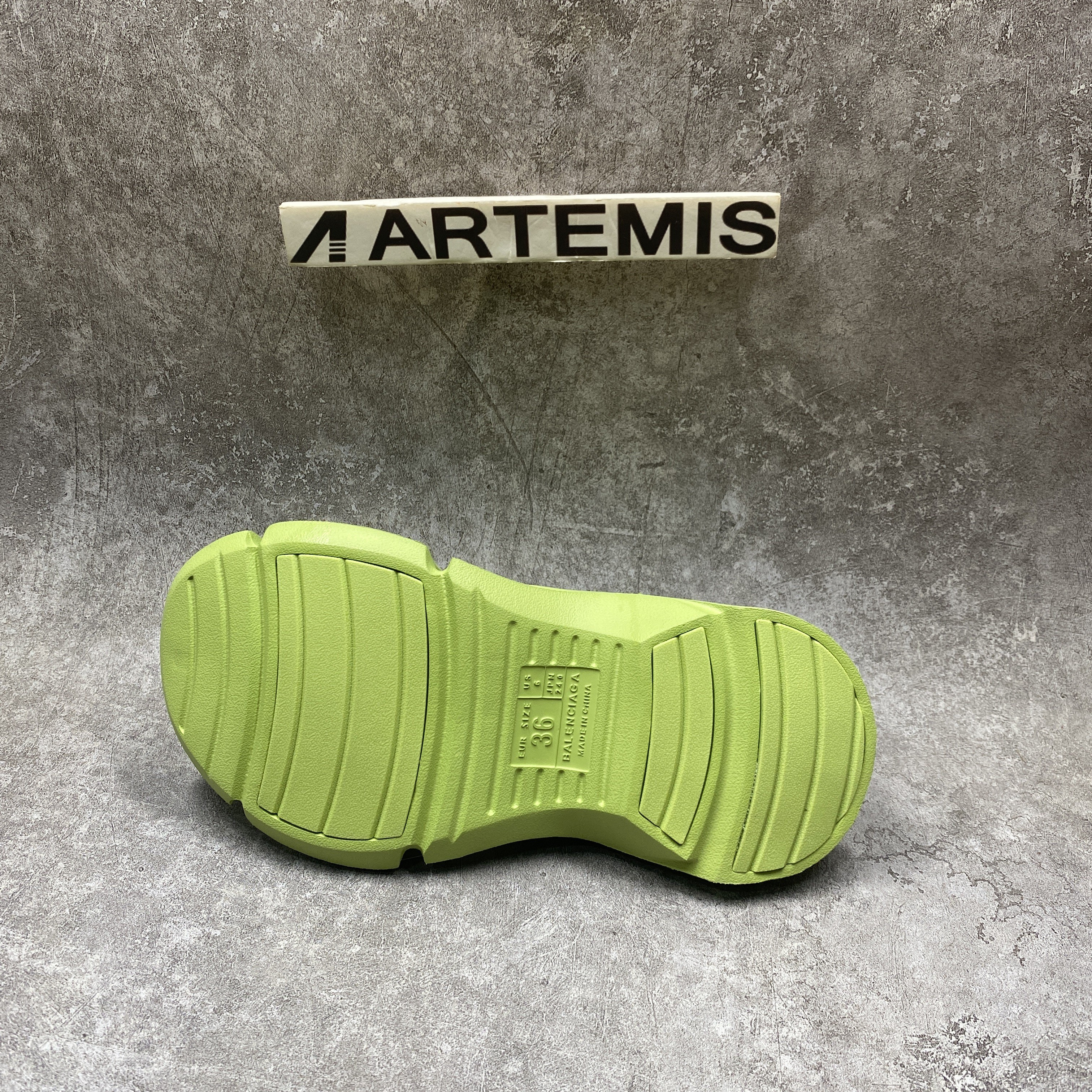 Balenciga Mold Slides Green (run one size bigger)