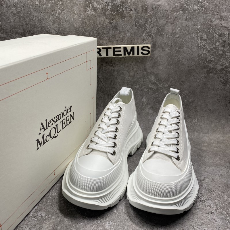 Ale*d*r M*Q*en Tread Slick Low Lace Up White