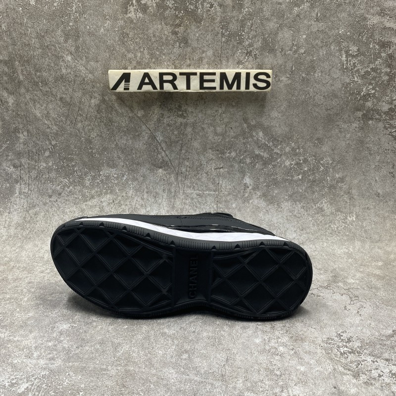 Ch*el Low Top Trainer Velvet Black