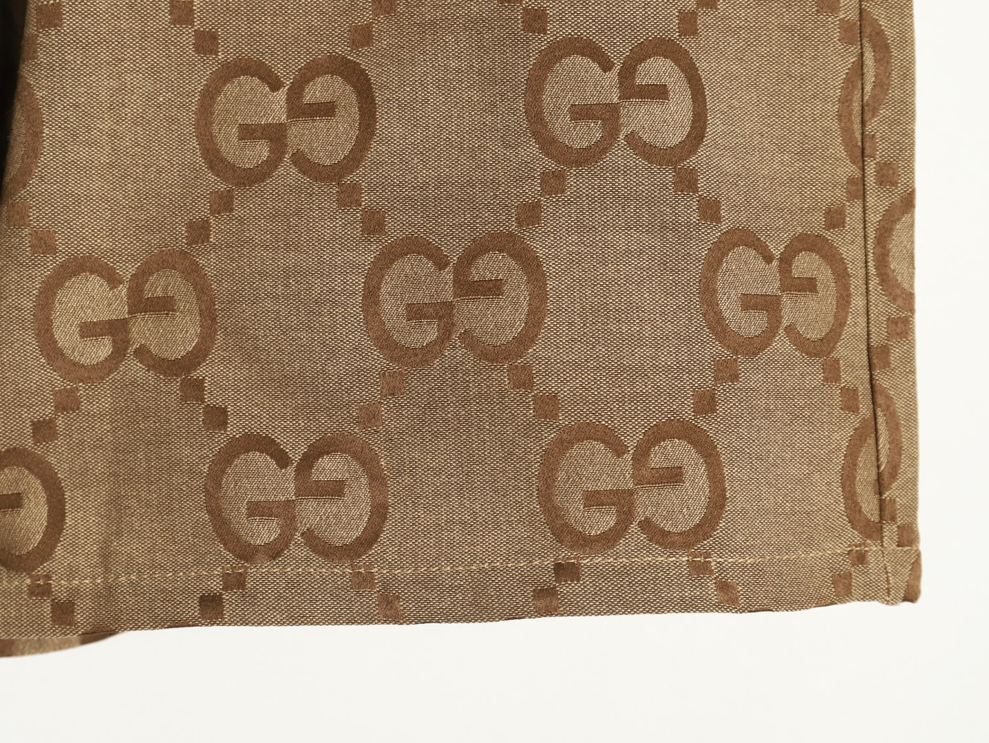 G*u*i GC 25SS shorts