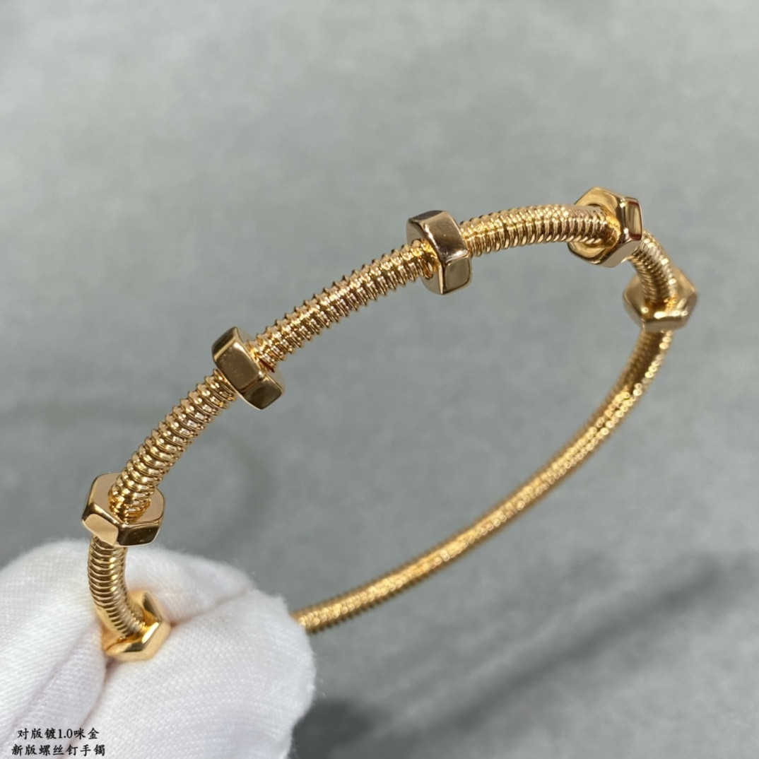 Ca*t*er Screw Bracelet