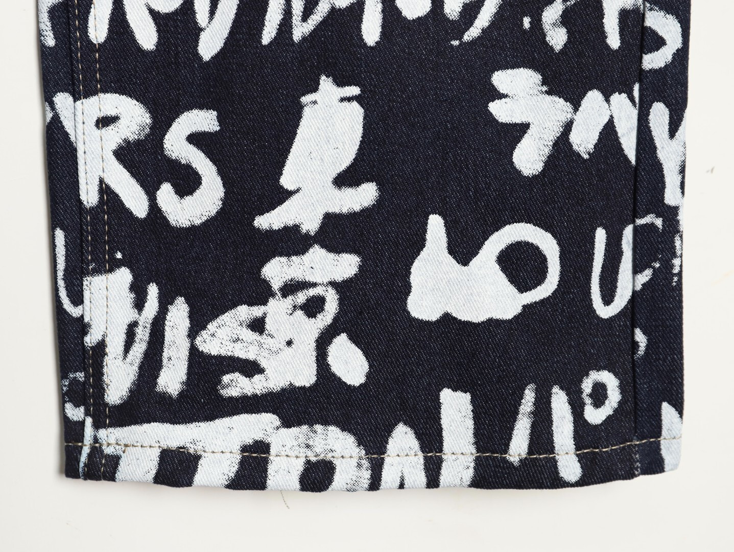 L0*is V*t0n X Nigo LV Jeans