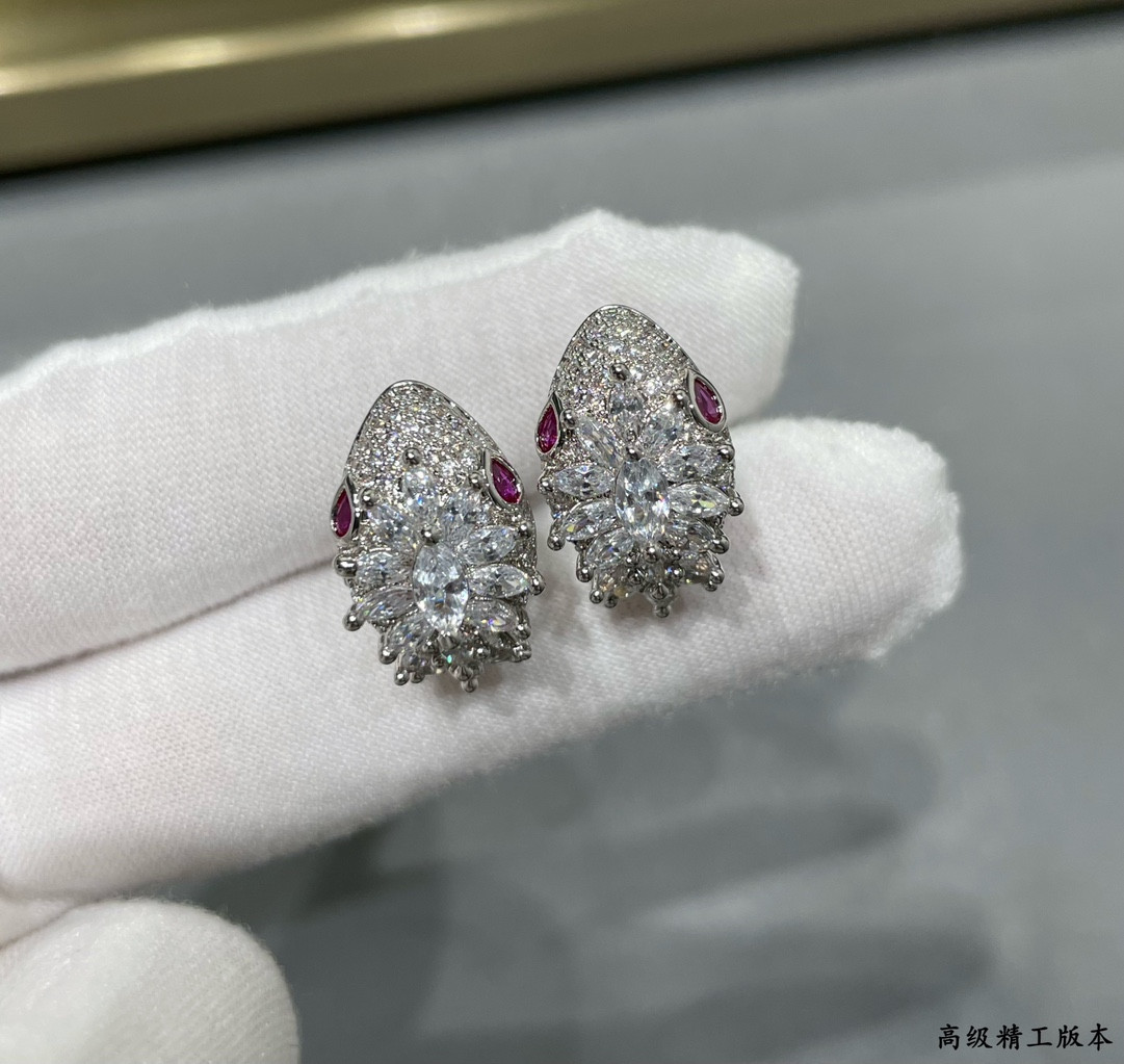 B*l*ai Princess Snake Earrings