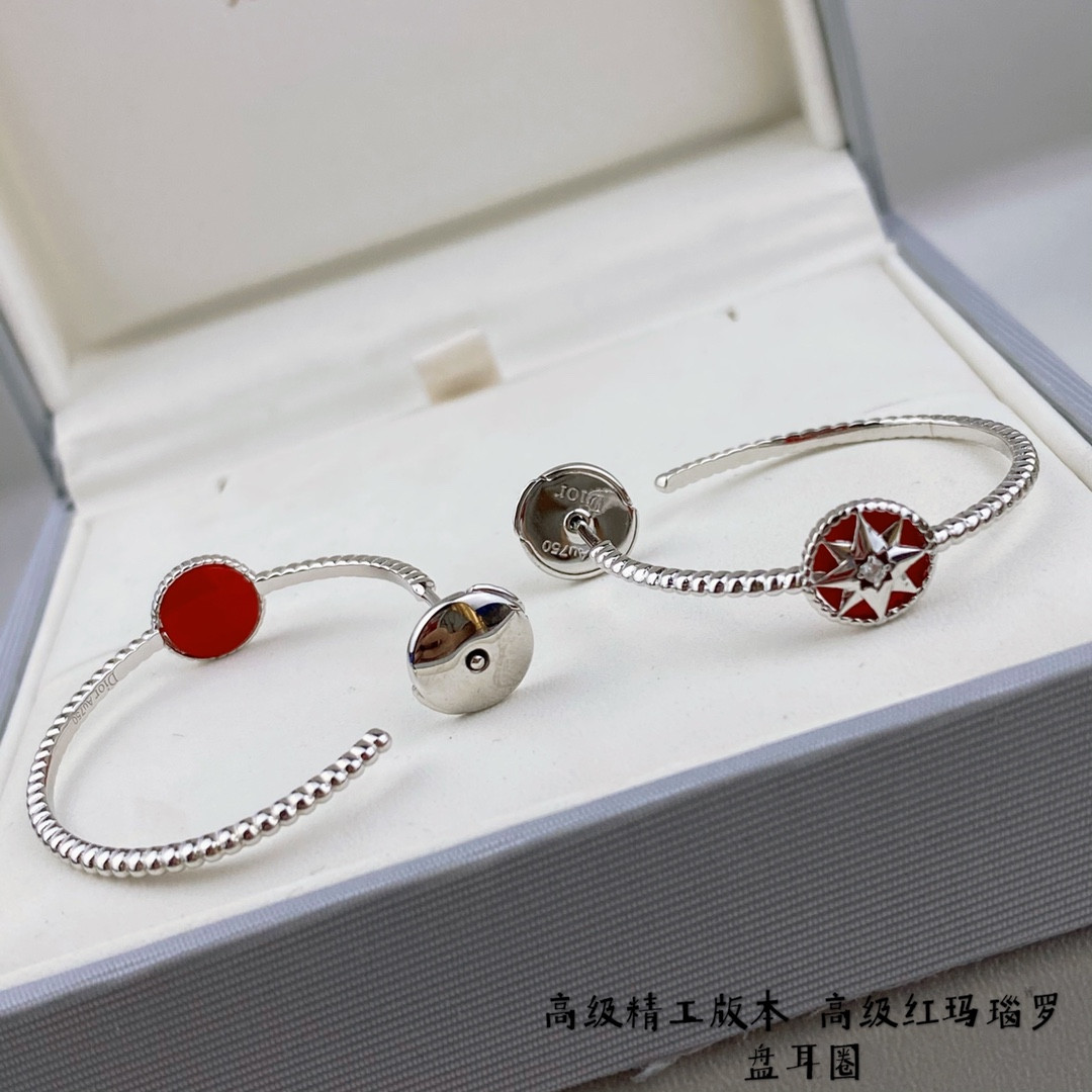 D*0r Eight-pointed star Earrings