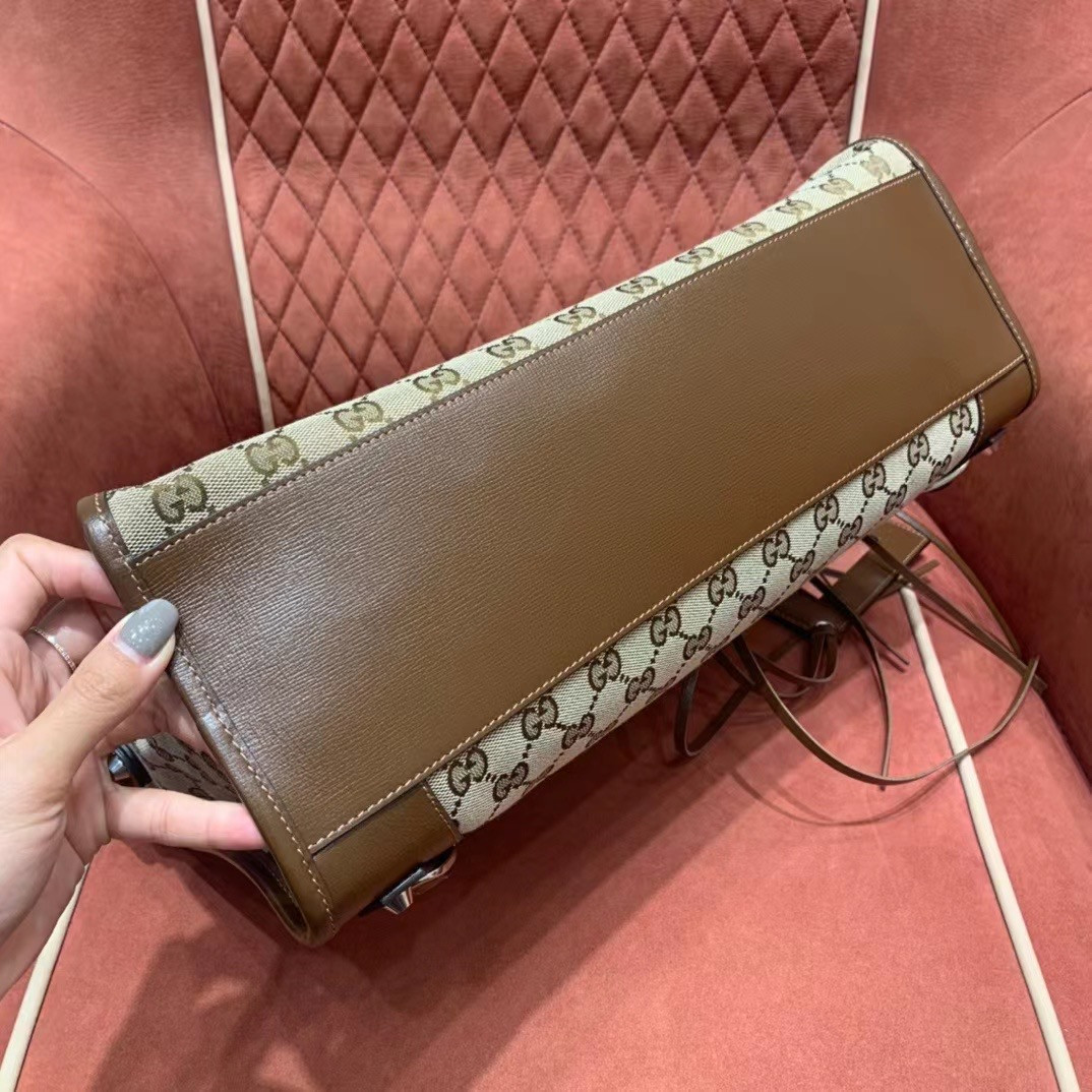 G*u*i The Hacker Project Neo Classic Medium Handbag