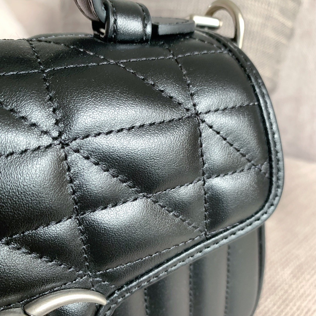 G*u*i GG Marmont series mini handbag 21cm