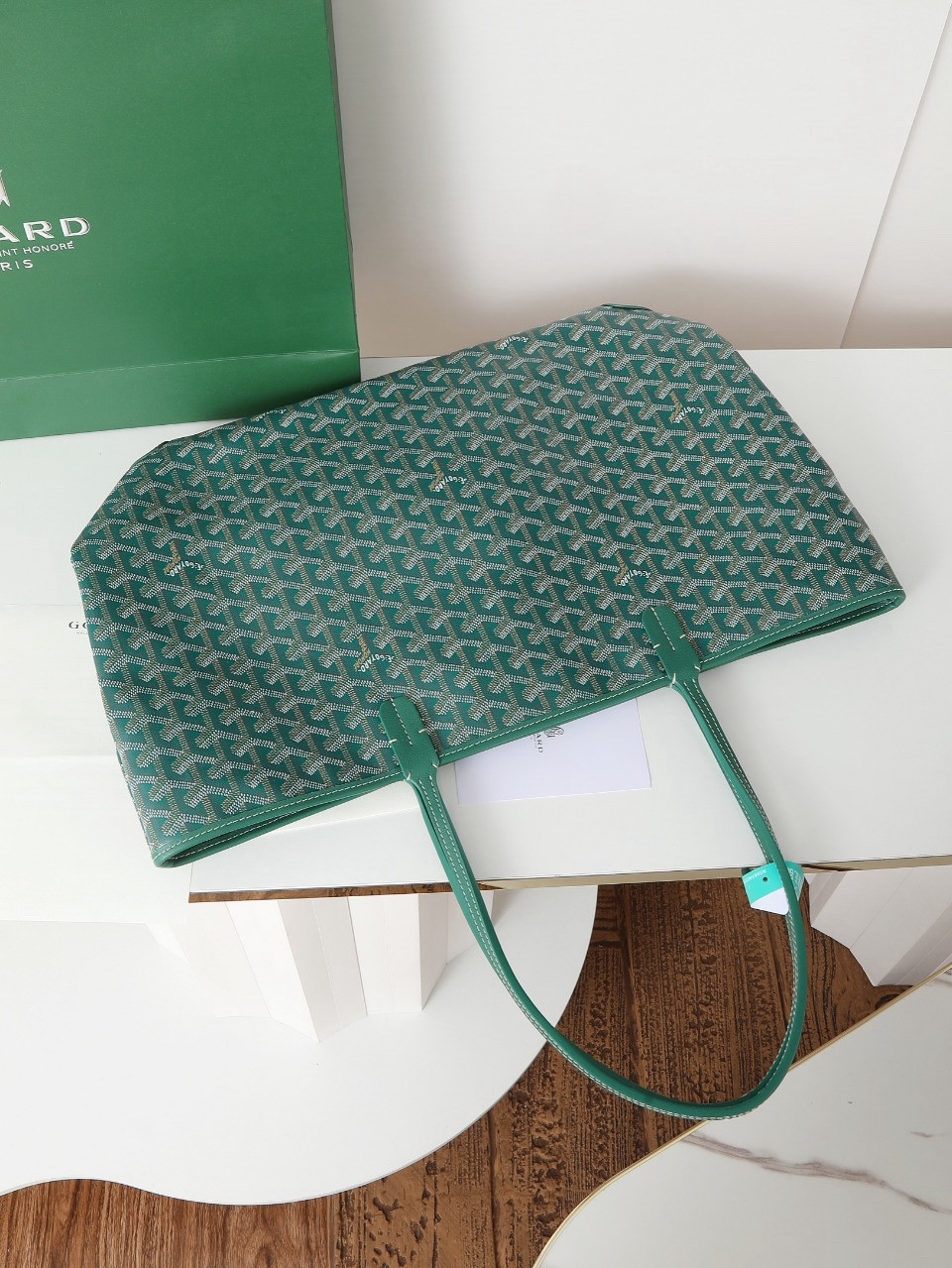 Go*ard Saint L0*is Zipper Bag 30cm x 17cm x 50 cm