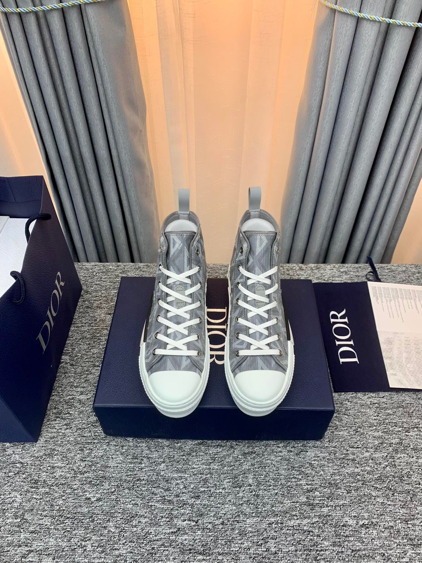 d*0r b23 high top gray cd Di*m*nd
