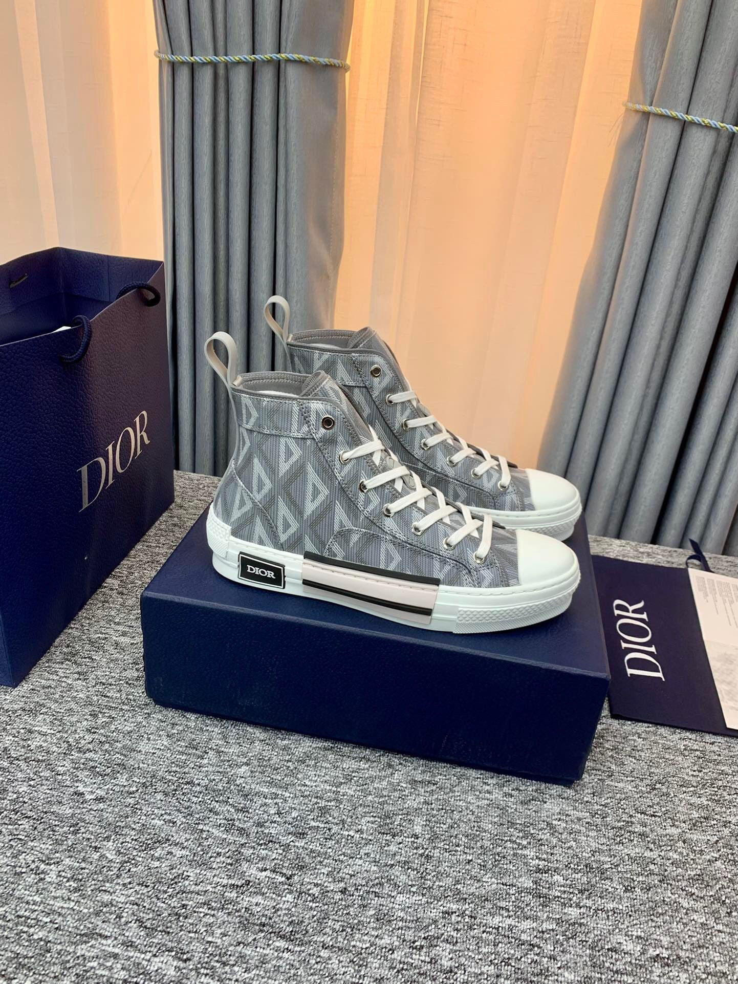 d*0r b23 high top gray cd Di*m*nd