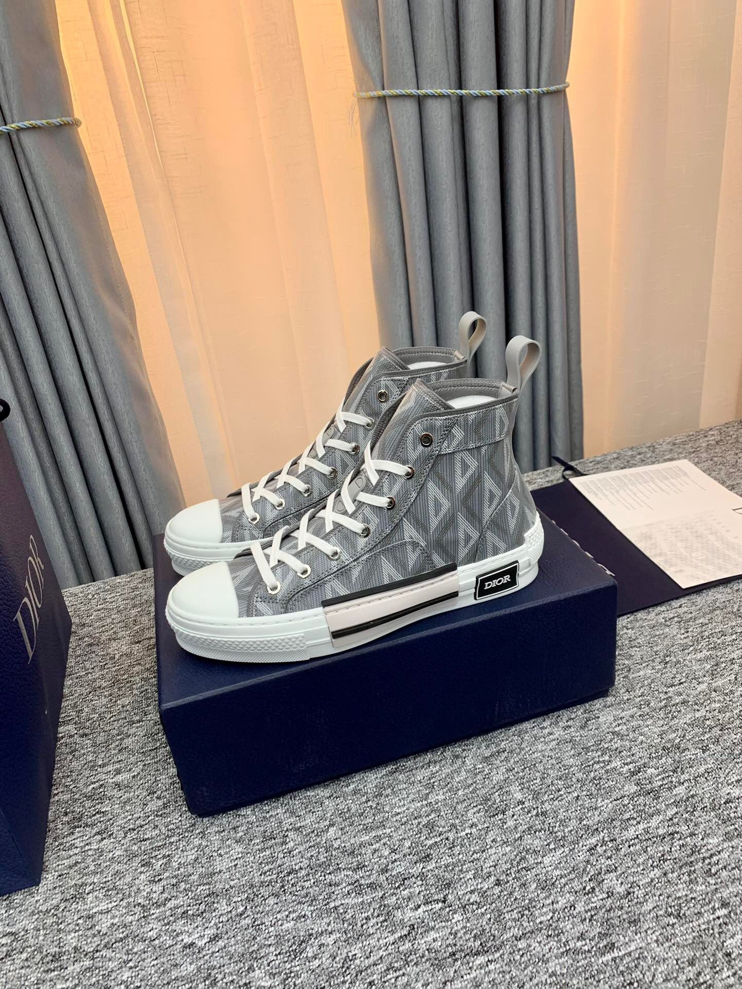 d*0r b23 high top gray cd Di*m*nd