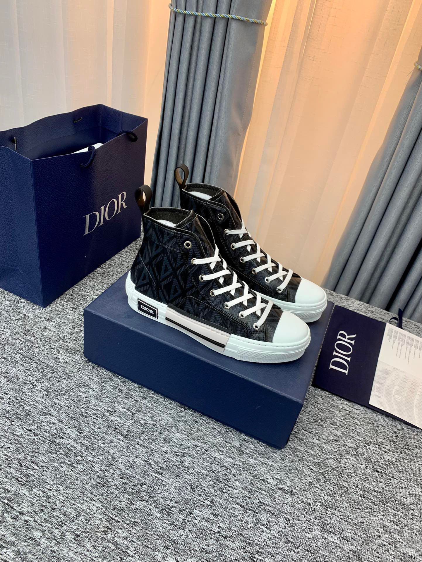 d*0r b23 high top black cd Di*m*nd