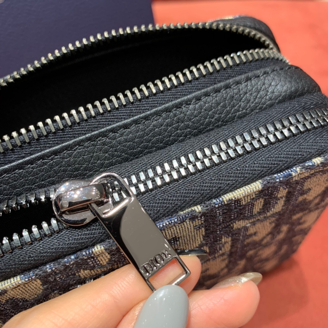 D*0r POUCH WITH SHOULDER STRAP 17cm