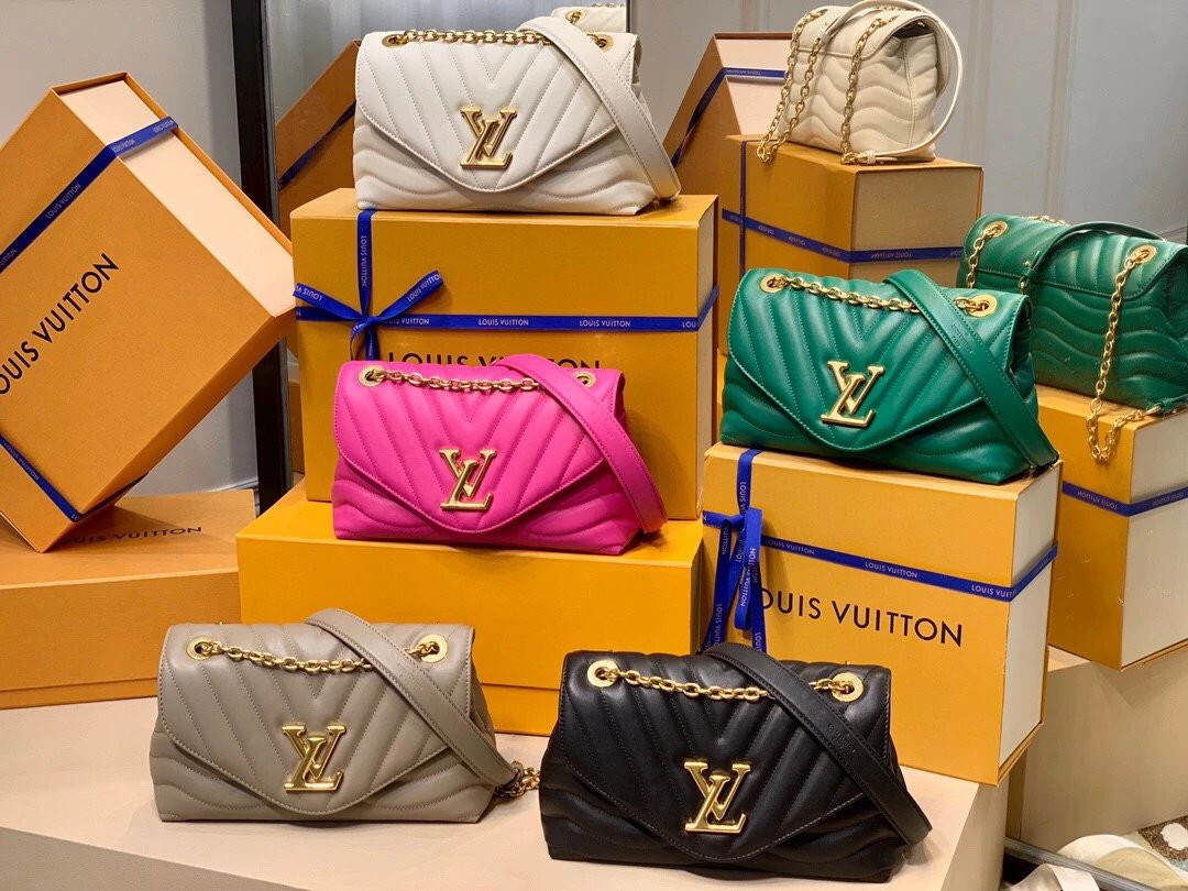 LV NEW WAVE CHAIN BAG M58552