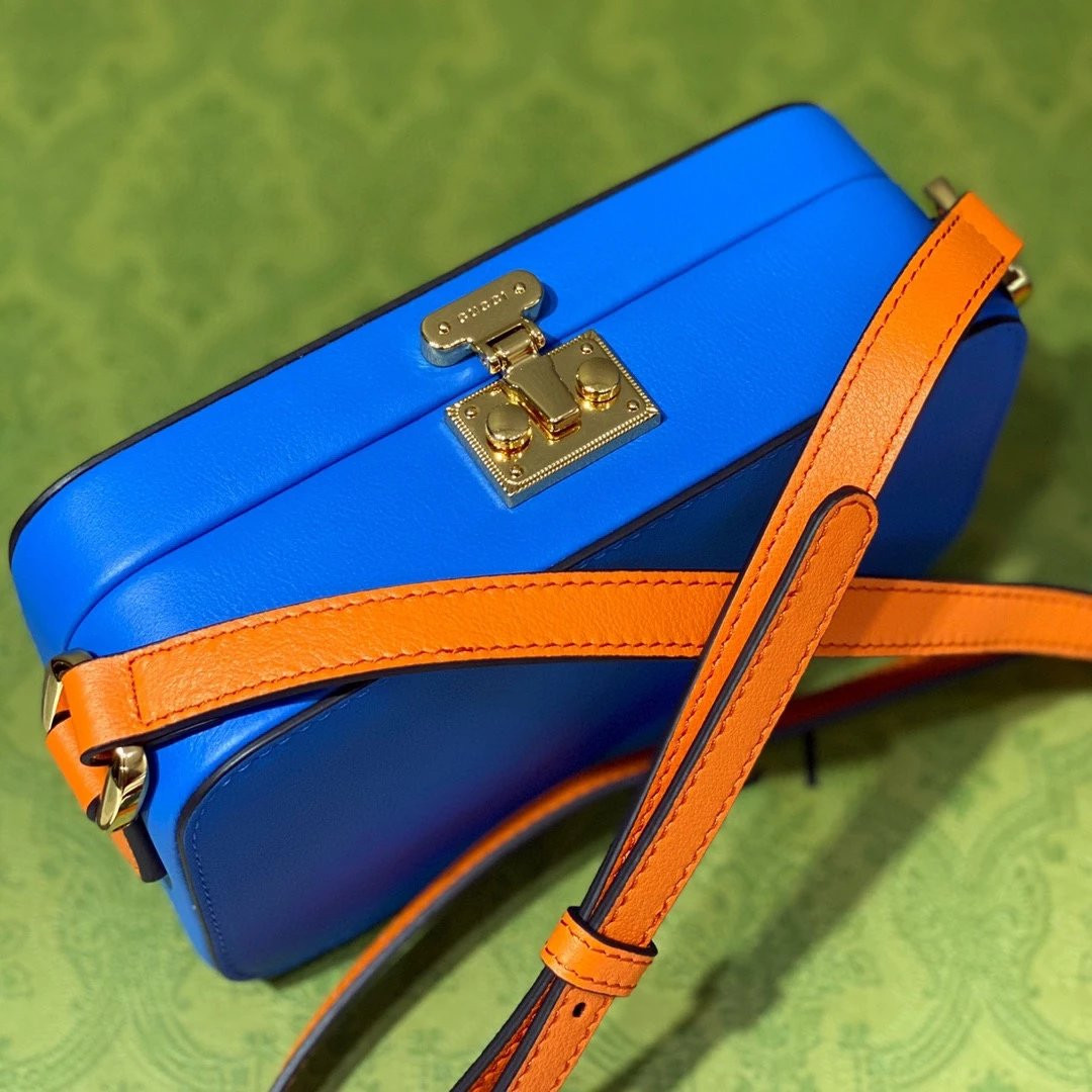 G*u*i Interlocking G mini bag