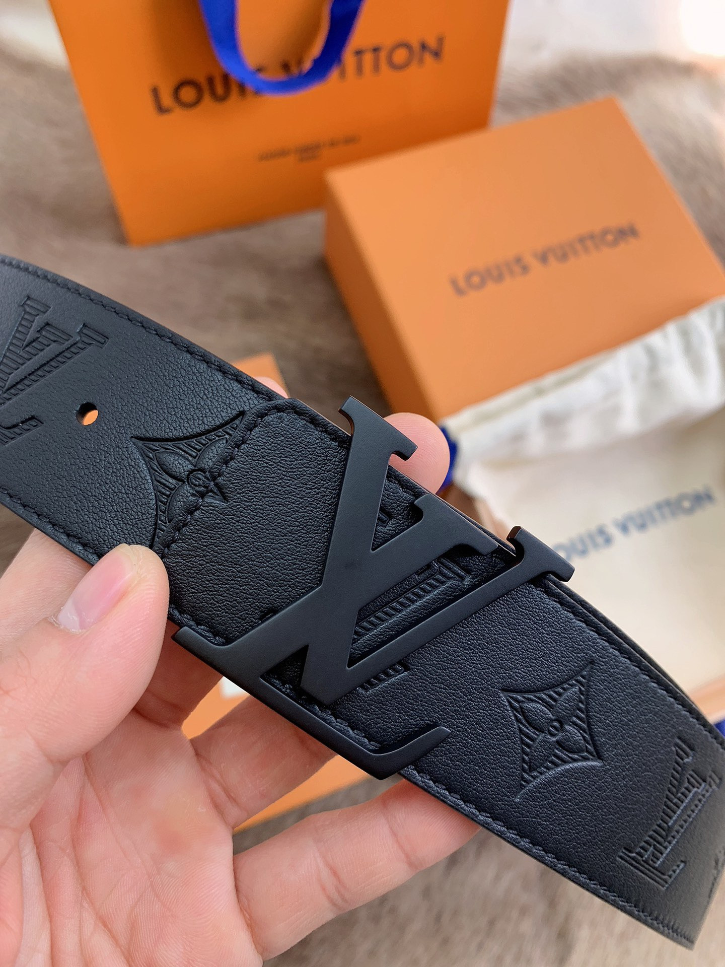 LV L0*is V*t0n 40MM BELT