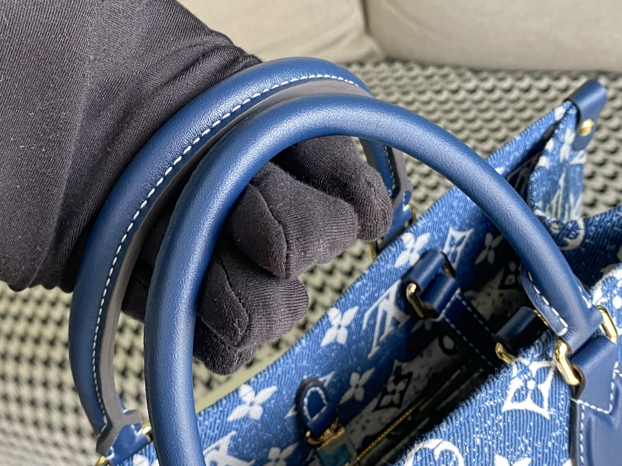 L0*is V*t0n OnTheGo MM M59608 35x27x14CM