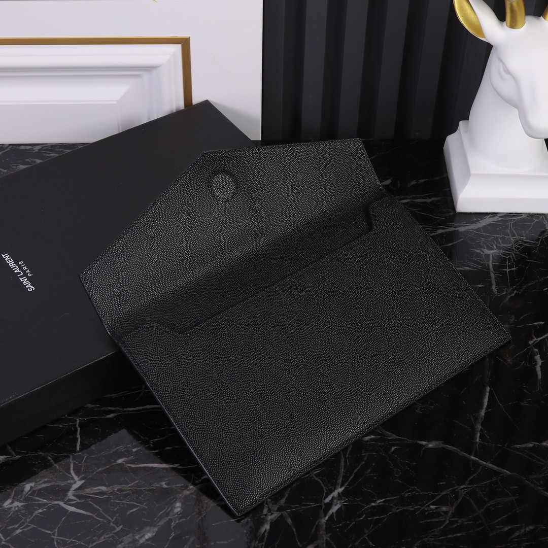 Y*L UPTOWN POUCH IN GRAIN DE POUDRE EMBOSSED LEATHER BLACK 10.6 X 6.2 X 0.7 INCHES