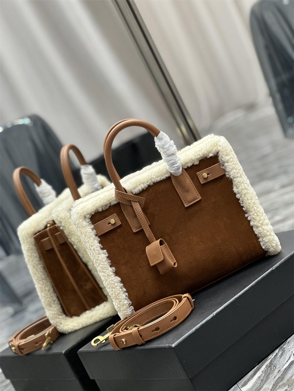 Y*L SAC DE JOUR S*pPLE BABY IN SUEDE AND SHEARLING DARK CIGAR AND NATURAL BEIGE