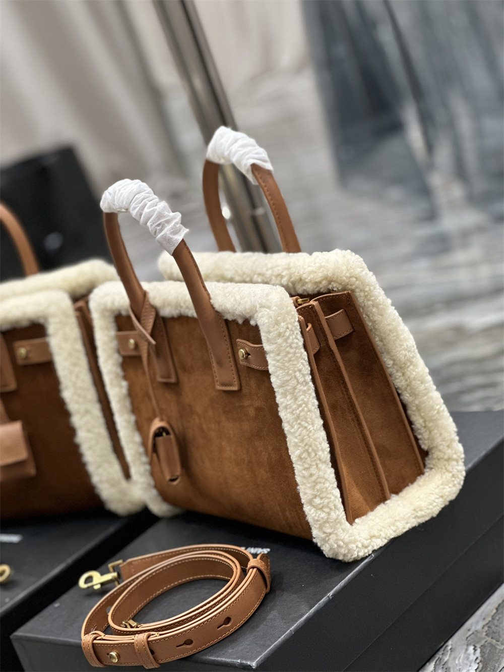 Y*L SAC DE JOUR S*pPLE BABY IN SUEDE AND SHEARLING DARK CIGAR AND NATURAL BEIGE