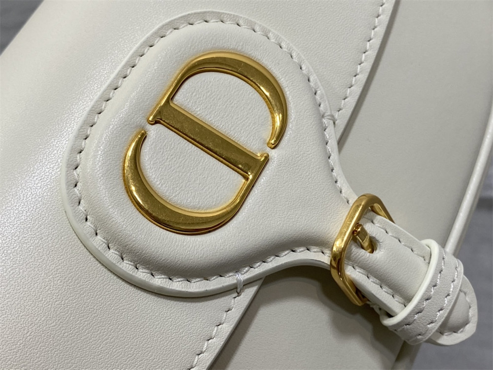 D*0r BOBBY EAST-WEST BAG Latte Box Calfskin white