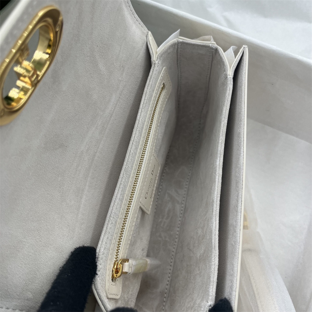 D*0r 30 Montaigne Avenue White 22.5 x 12.5 x 6.5 cm