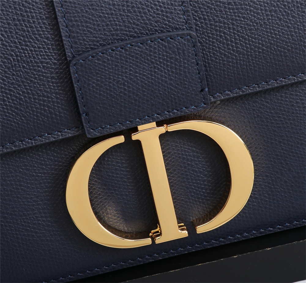 D*0r 30 MONTAIGNE CHAIN BAG Grained Navy