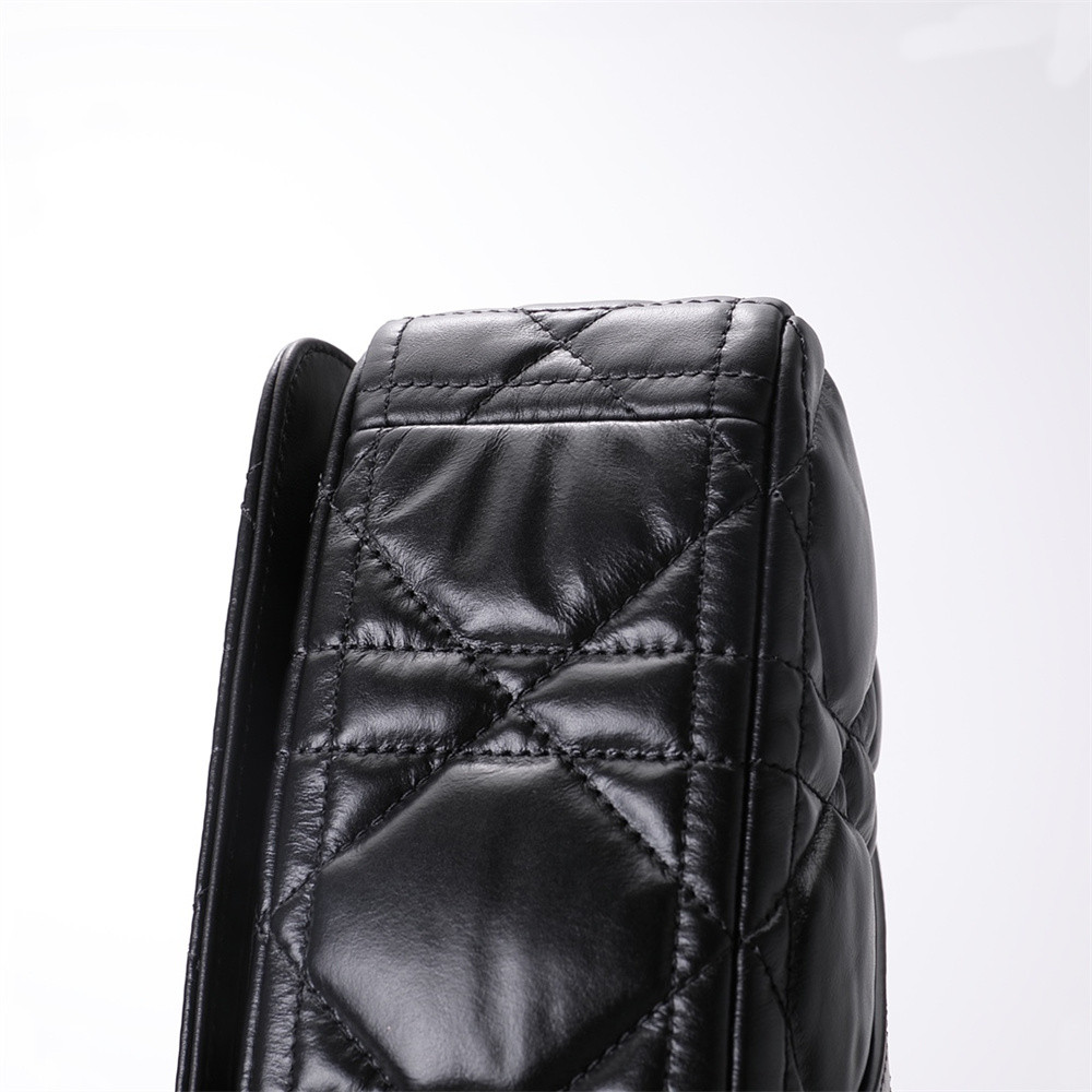 MEDIUM D*0r CARO BAG Black S*pple Cannage Calfskin With Silver Hardware 20x12x7cm