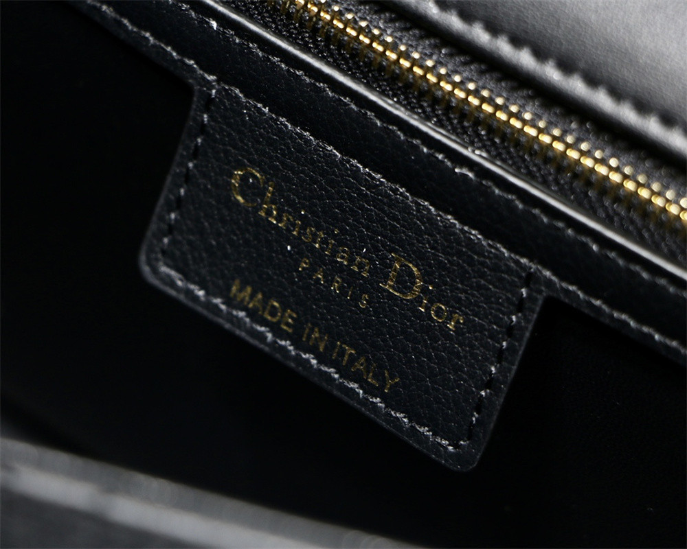 LARGE D*0r CARO BAG Black S*pple Cannage Calfskin 29 x 18 x 10 cm