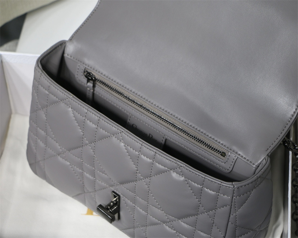 MEDIUM D*0r CARO BAG Grey S*pple Cannage Calfskin With Black Hardware 25.5 x 15.5 x 8 cm