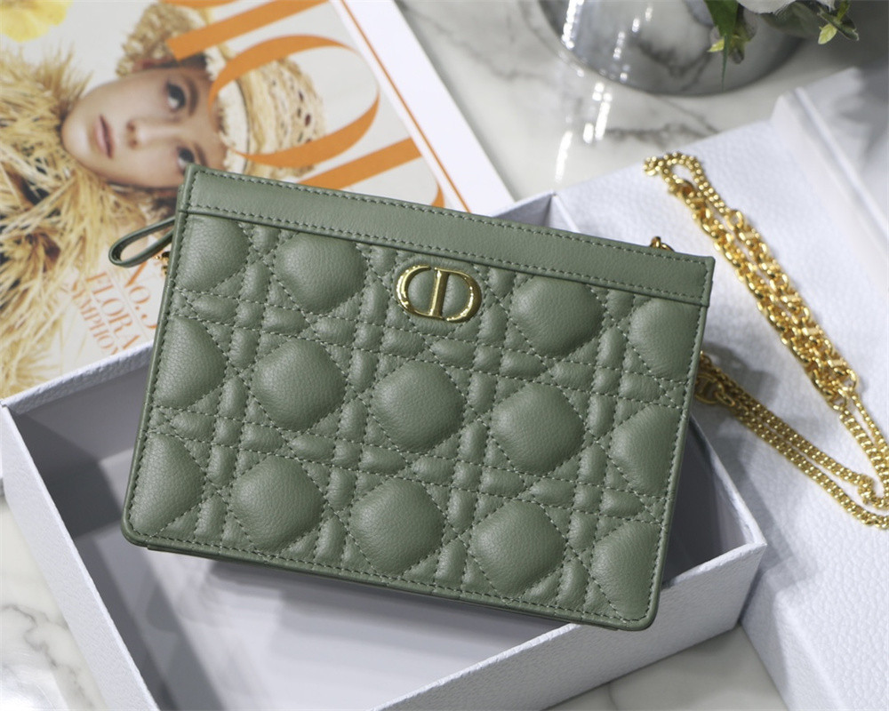 D*0r CARO ZIPPED POUCH WITH CHAIN Green S*pple Cannage Calfskin 19 x 14 x 4.5 cm