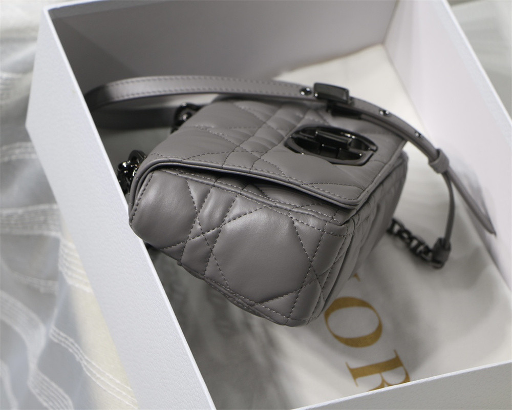 SMALL D*0r CARO BAG Grey S*pple Cannage Calfskin With Silver Hardware 20 x 12 x 7 cm